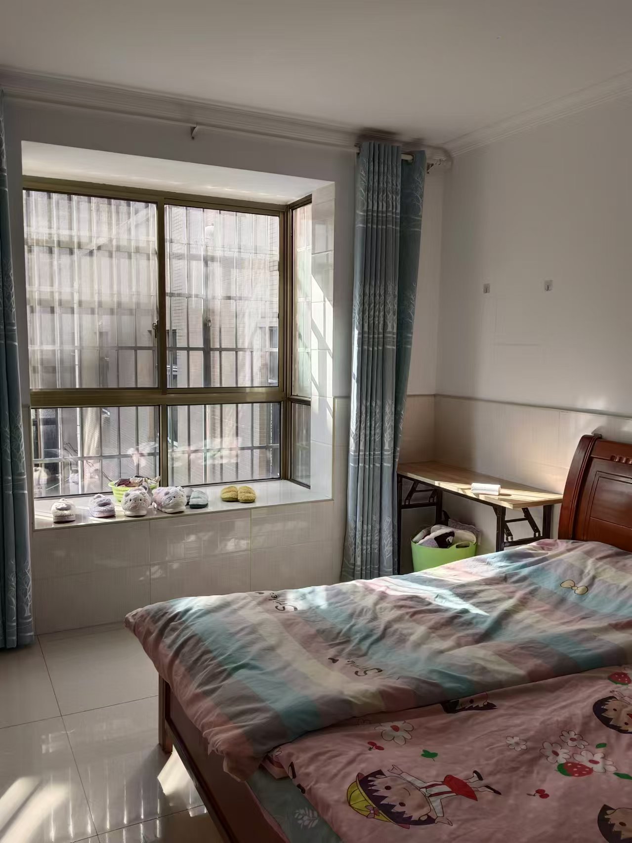 幸福里 3室2厅1卫 1200.0元/月 幸福里 3室2厅1卫 1200.0元/月室内图