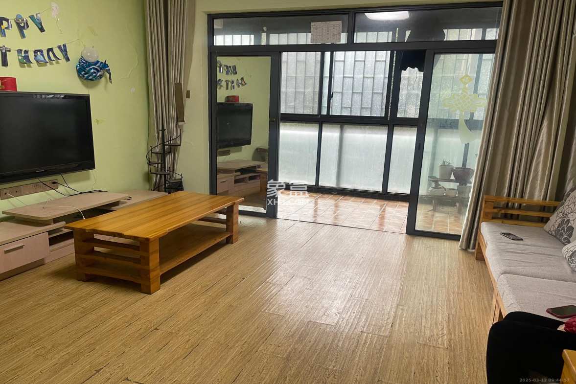 恒基凯旋门一二期 4室2厅1卫 2800.0元/月 恒基凯旋门一二期 4室2厅1卫 2800.0元/月室内图