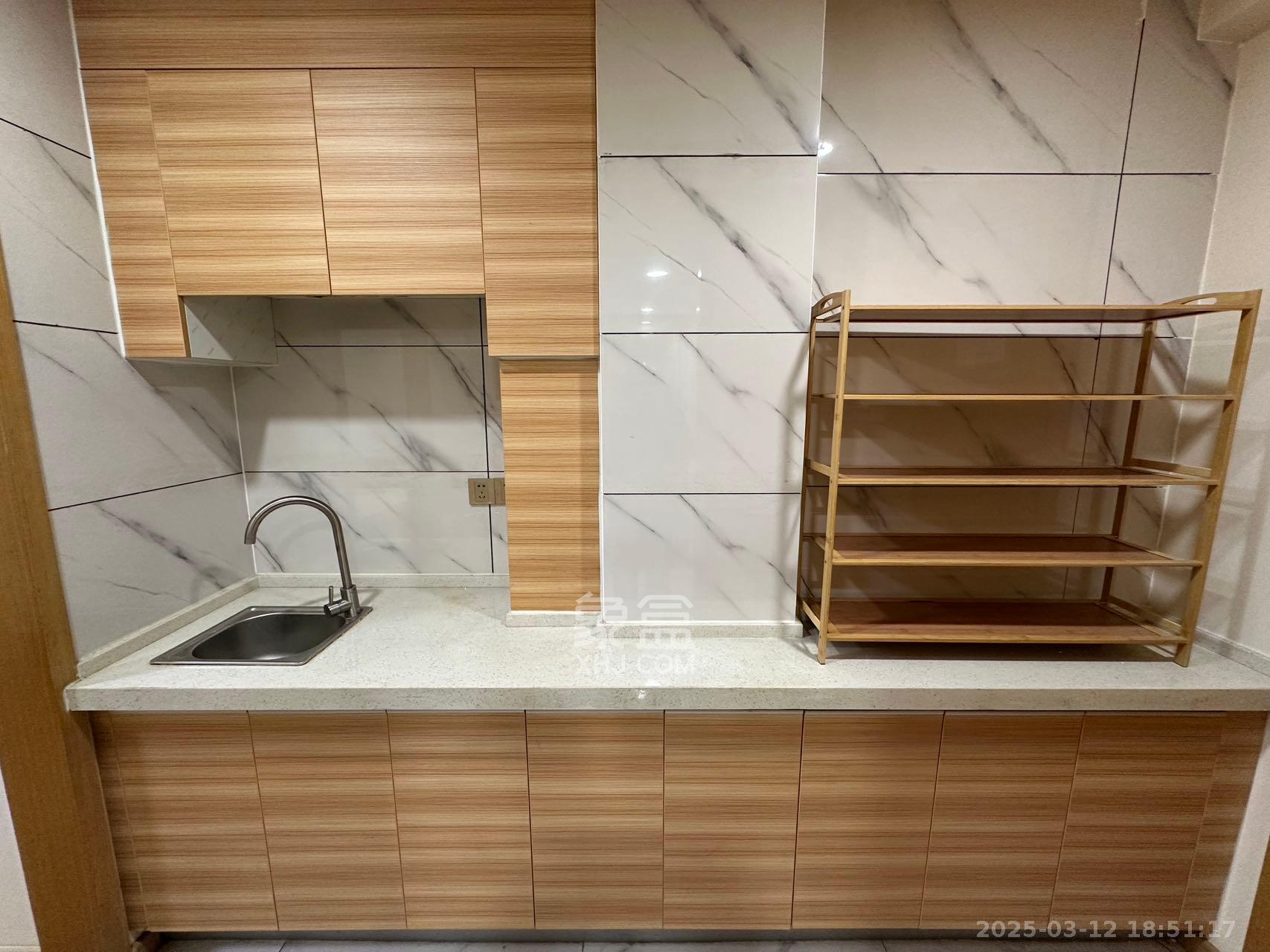 众东国际 1室1厅1卫 2100.0元/月 众东国际 1室1厅1卫 2100.0元/月室内图