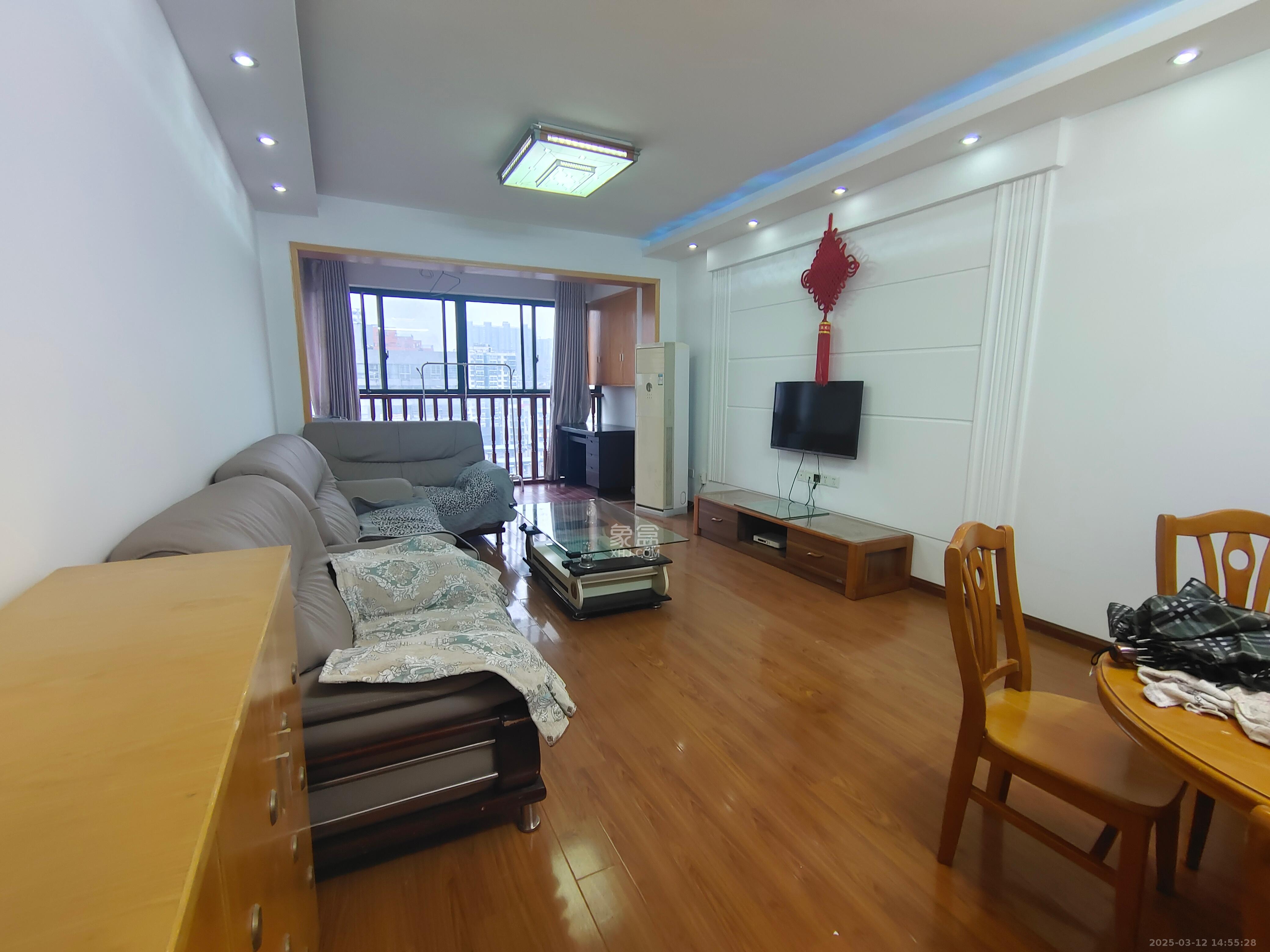 凯轩云顶  2室2厅1卫   2500.00元/月室内图