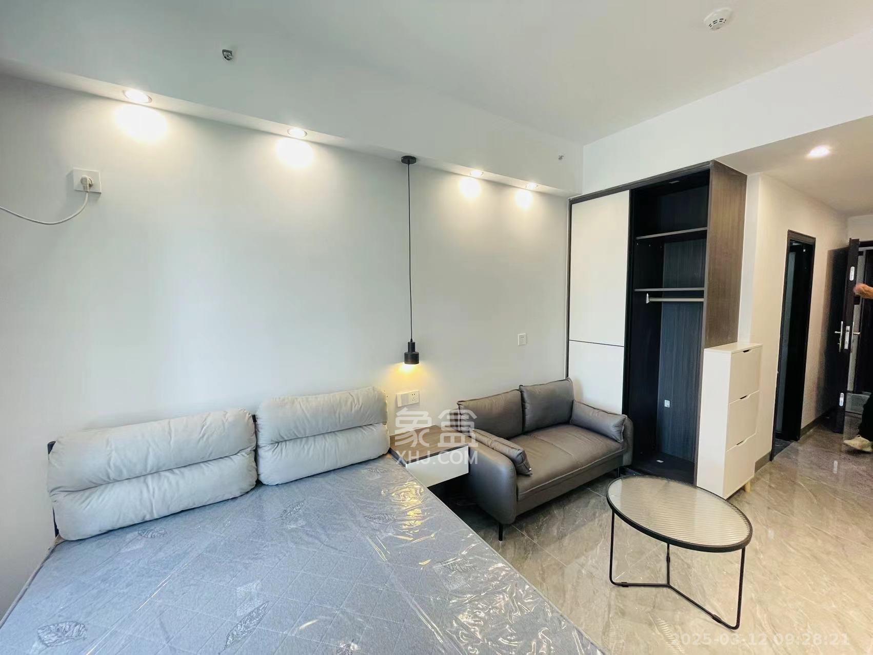 保利麓谷林语I区 1室1厅1卫 1400.0元/月 保利麓谷林语I区 1室1厅1卫 1400.0元/月室内图