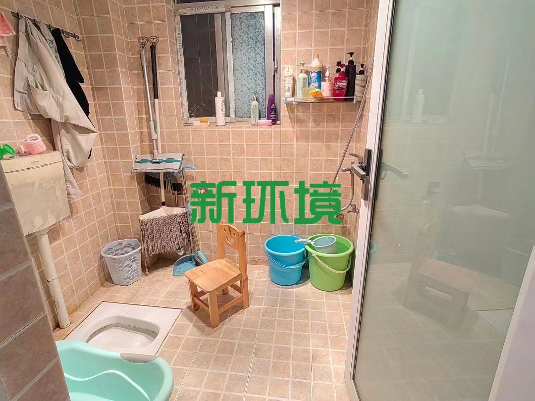 汇景名都  3室2厅1卫   58.00万客厅