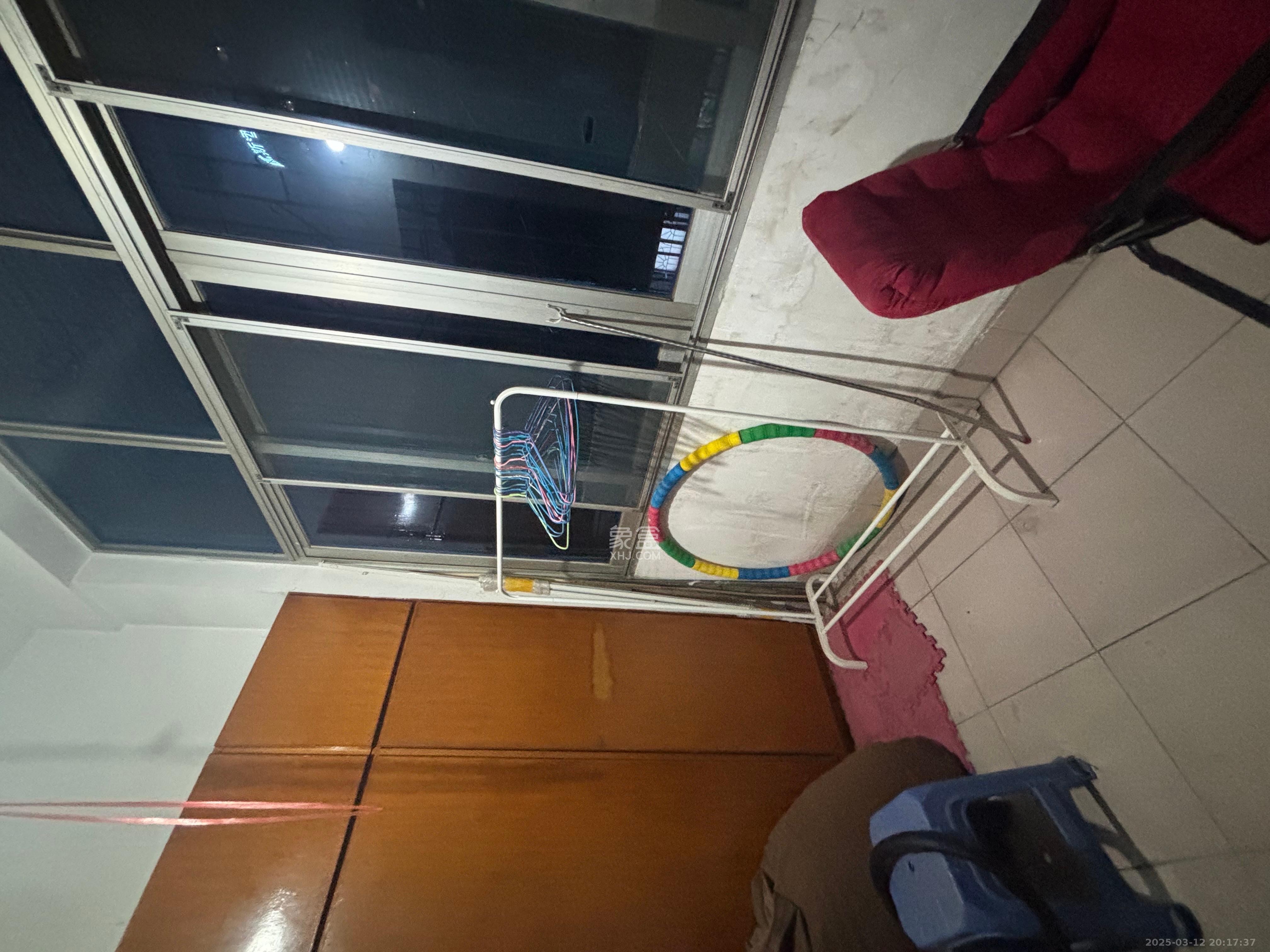 向韶村  2室1厅1卫    1200.0元/月 向韶村  2室1厅1卫    1200.0元/月室内图