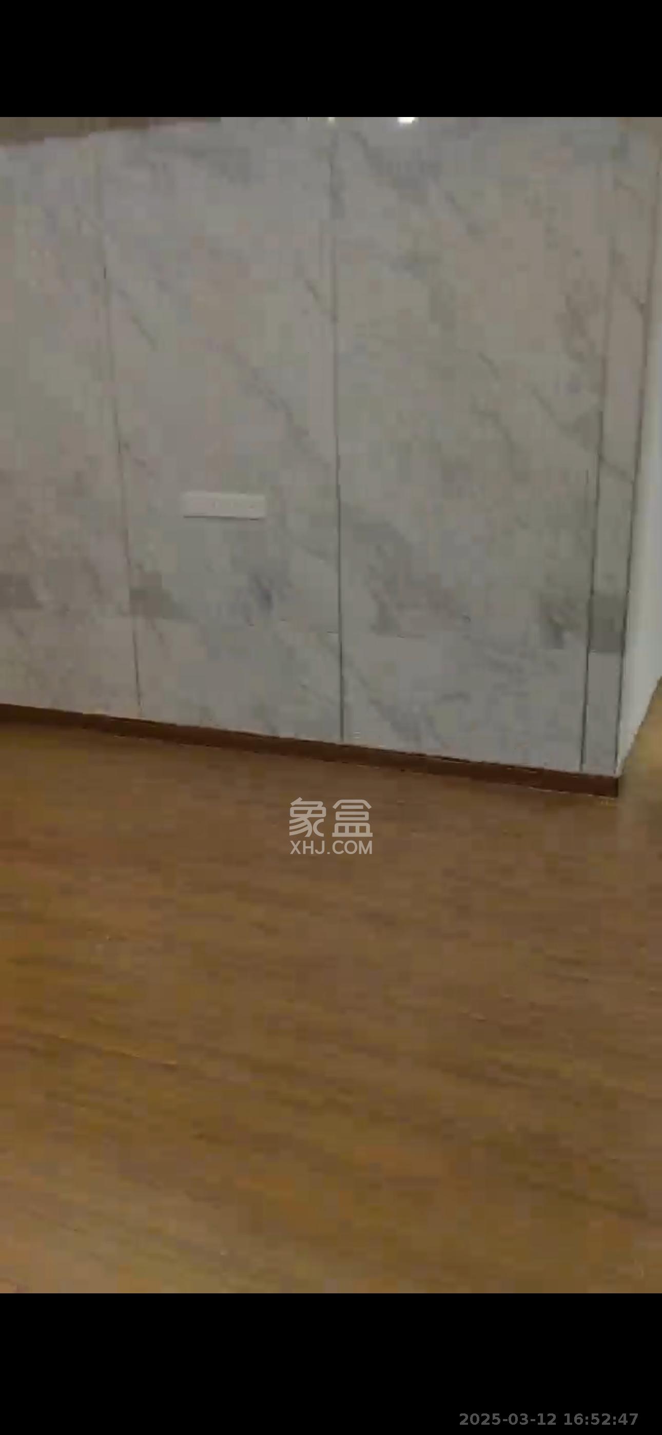 保利香槟国际  4室2厅2卫   2000.00元/月室内图