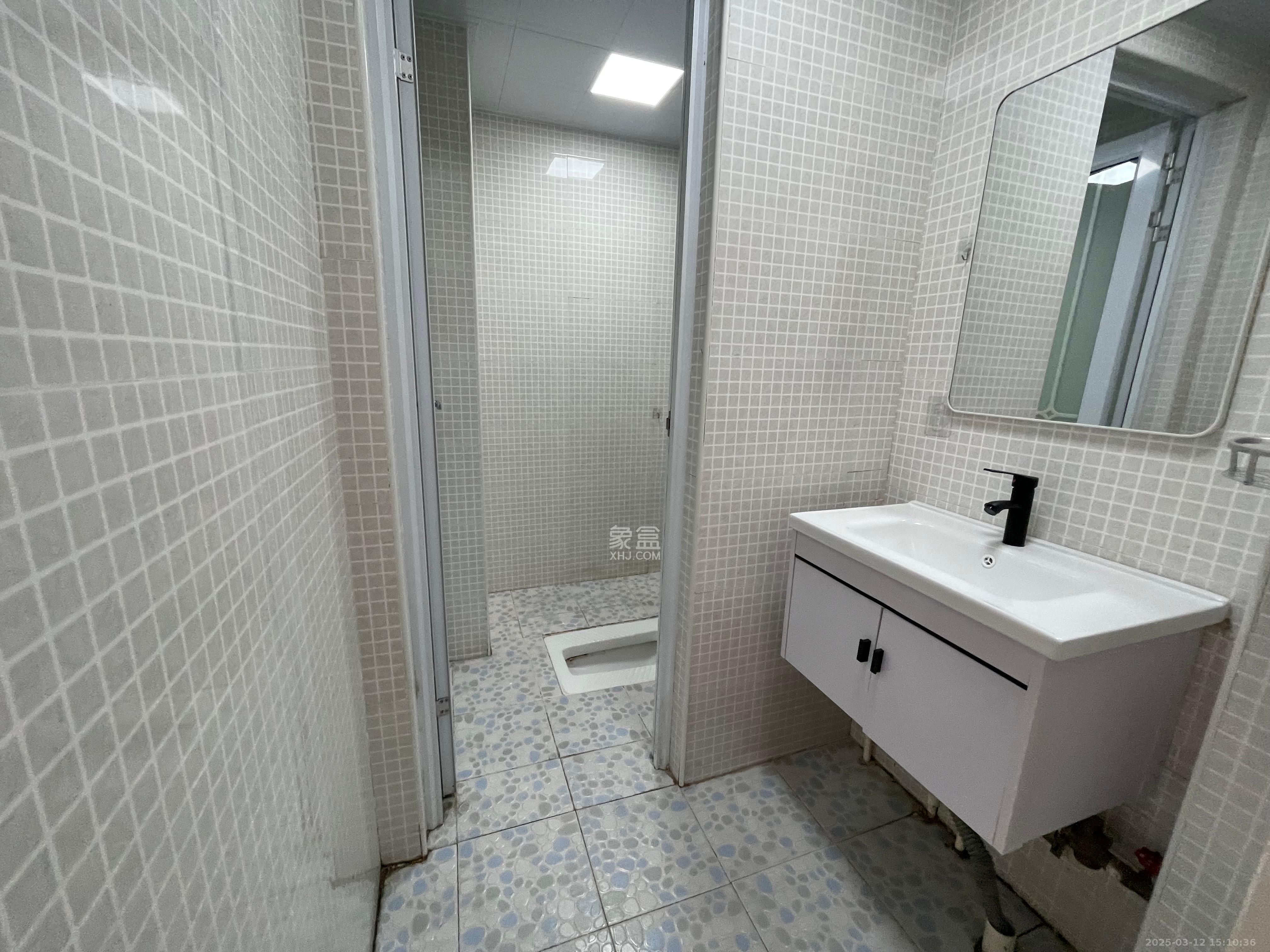 上海城小区 3室2厅2卫 2200.0元/月 上海城小区 3室2厅2卫 2200.0元/月室内图