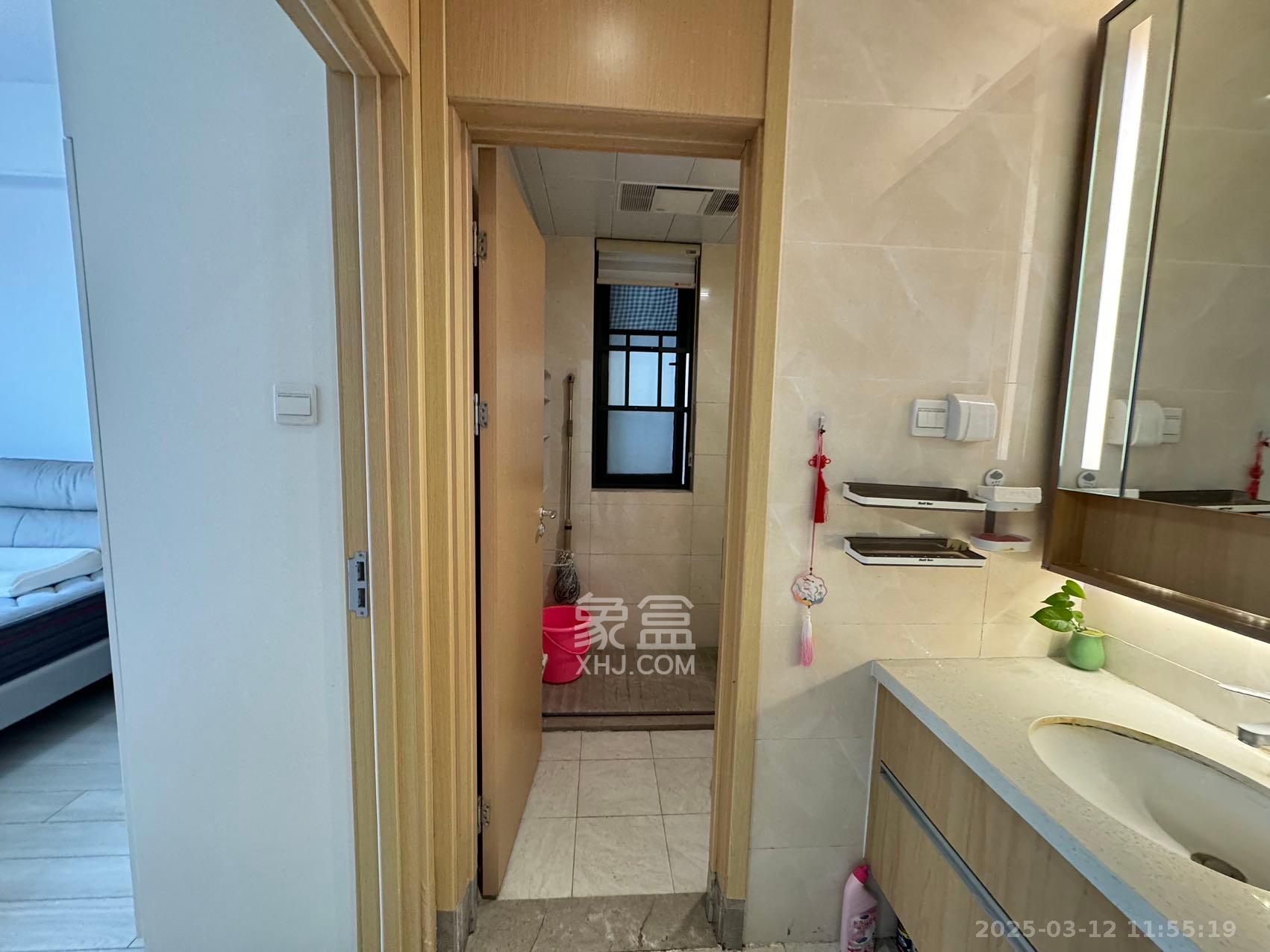 启迪协信中心  2室1厅1卫    3000.0元/月 启迪协信中心  2室1厅1卫    3000.0元/月