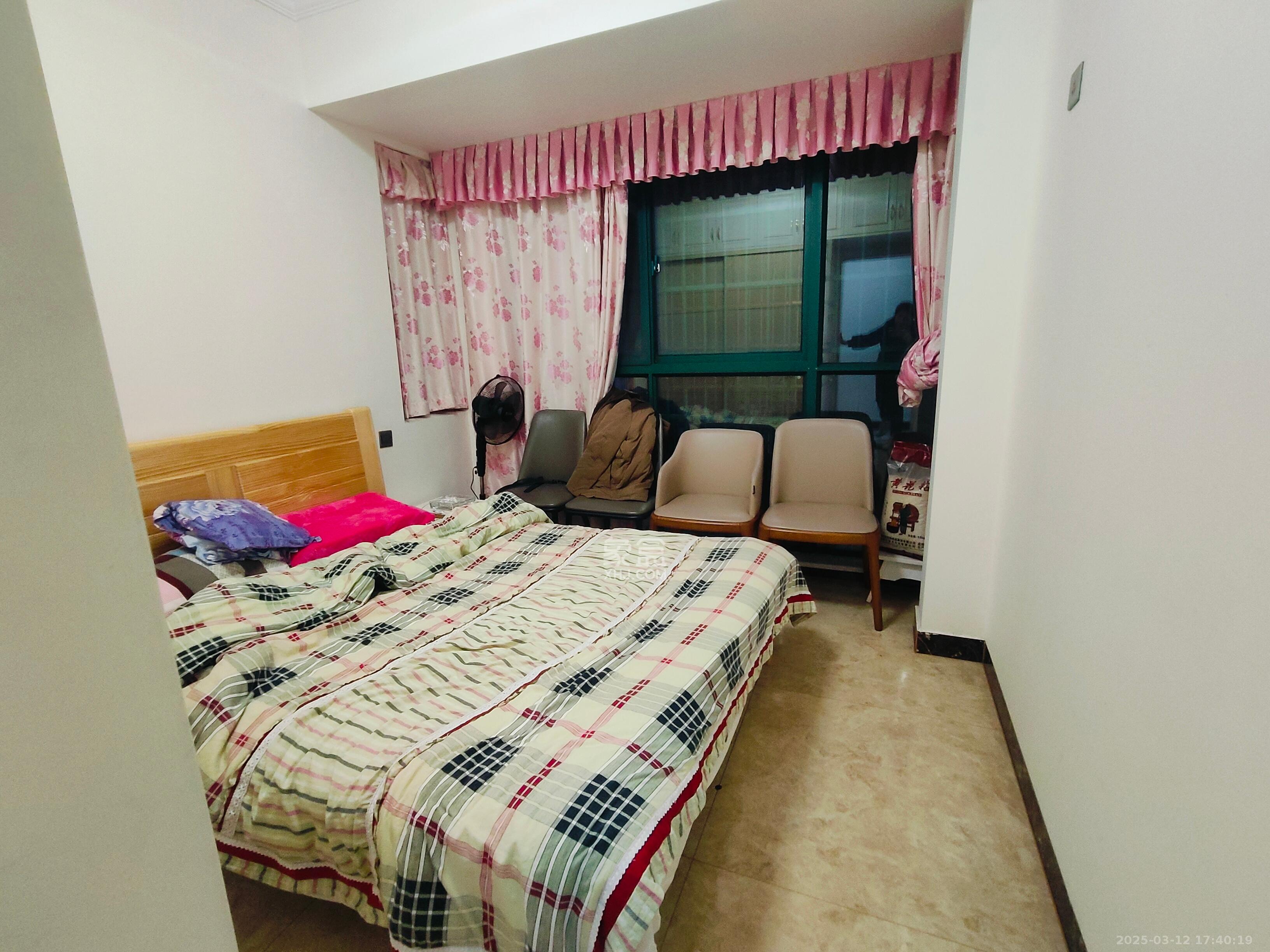 才子佳郡  4室2厅1卫    3500.0元/月 才子佳郡  4室2厅1卫    3500.0元/月室内图