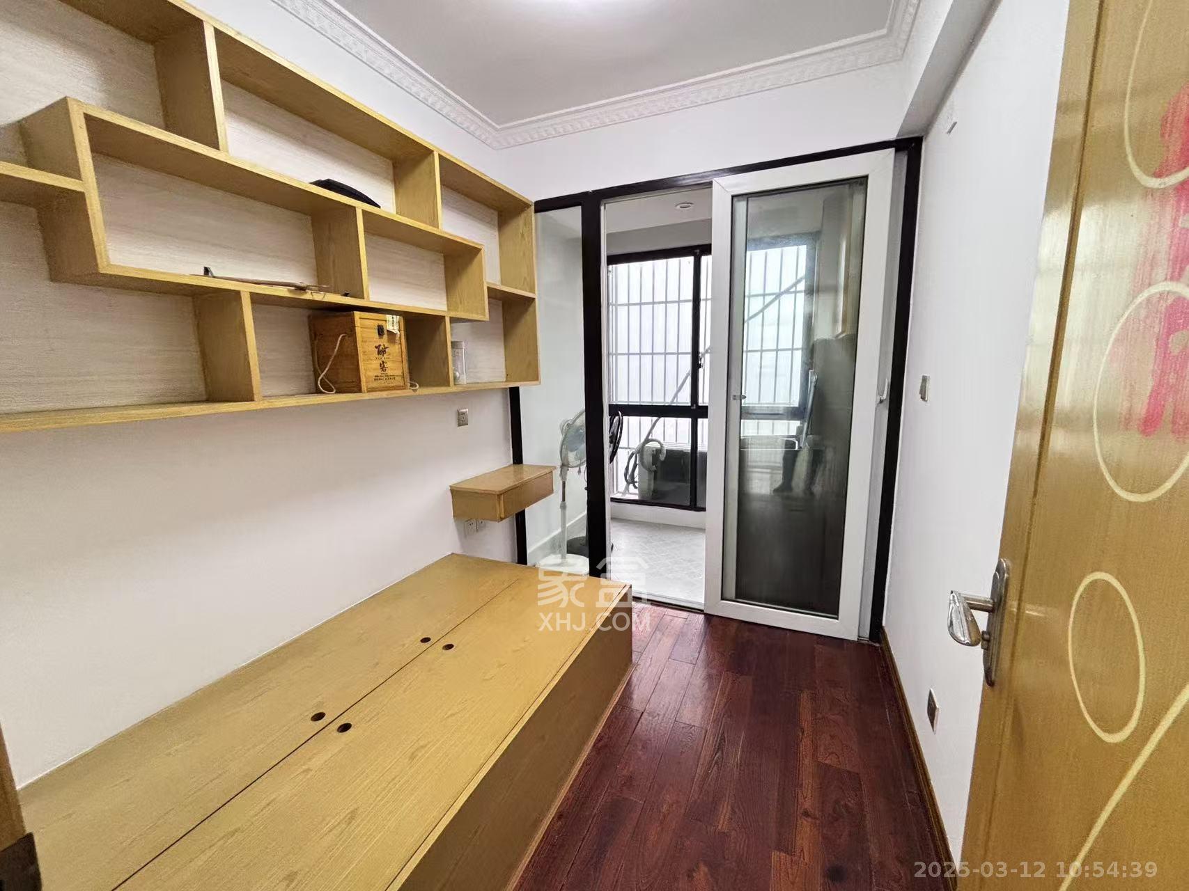 新城国际花都 3室2厅1卫 1700.0元/月 新城国际花都 3室2厅1卫 1700.0元/月室内图