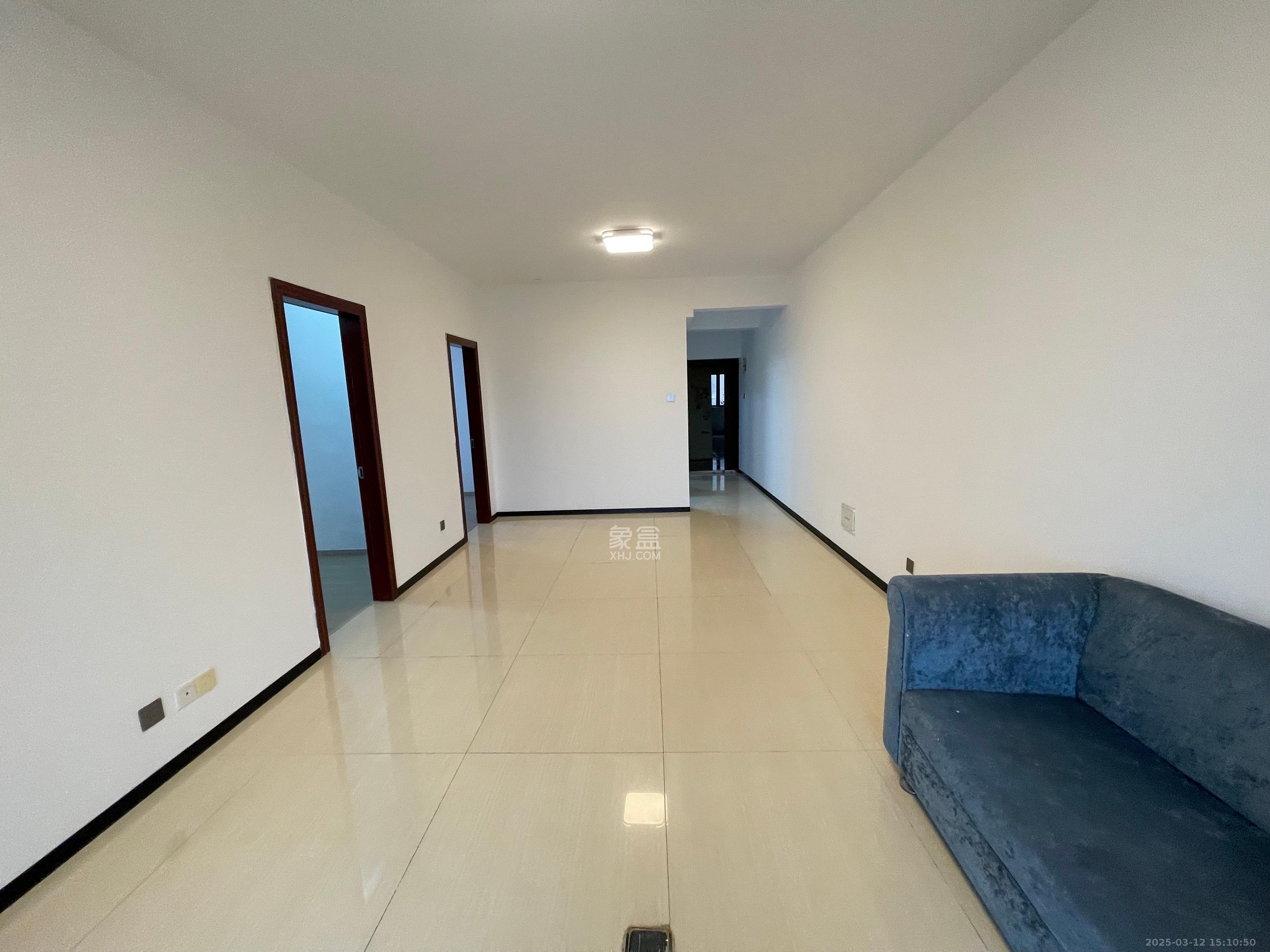 上海城小区 3室2厅2卫 2200.0元/月 上海城小区 3室2厅2卫 2200.0元/月室内图