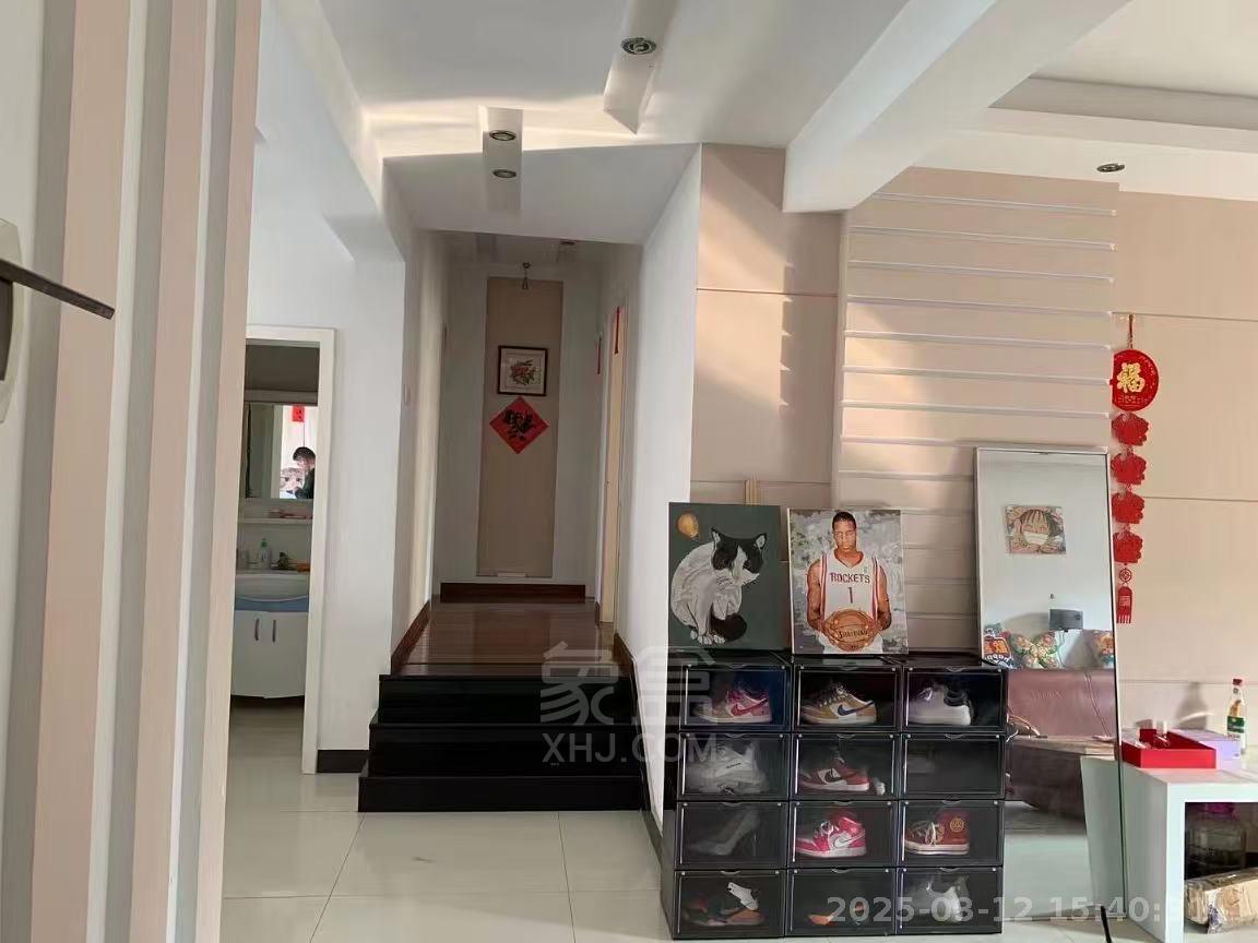 湘银二期世纪花园 3室2厅3卫 2100.0元/月 湘银二期世纪花园 3室2厅3卫 2100.0元/月室内图