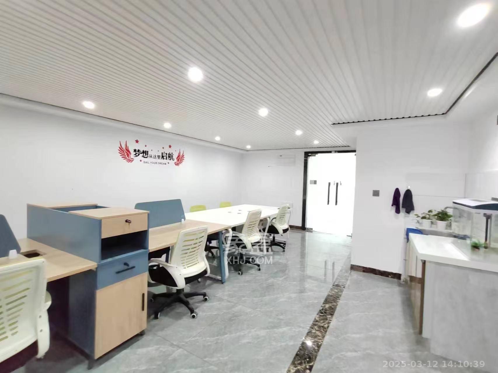 金科时代中心 1室1厅1卫 2000.0元/月 金科时代中心 1室1厅1卫 2000.0元/月室内图