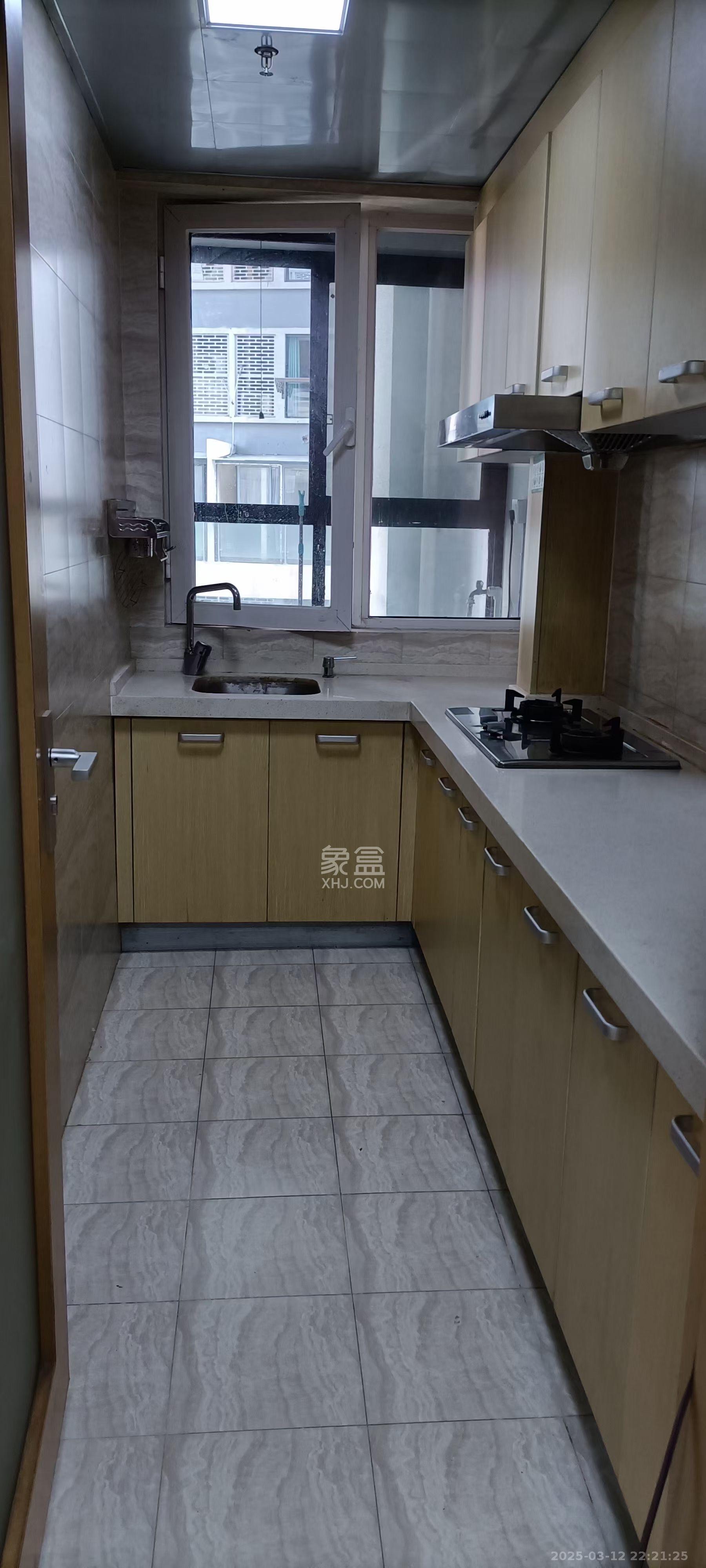 北辰三角洲E3区  1室1厅1卫   2300.00元/月室内图