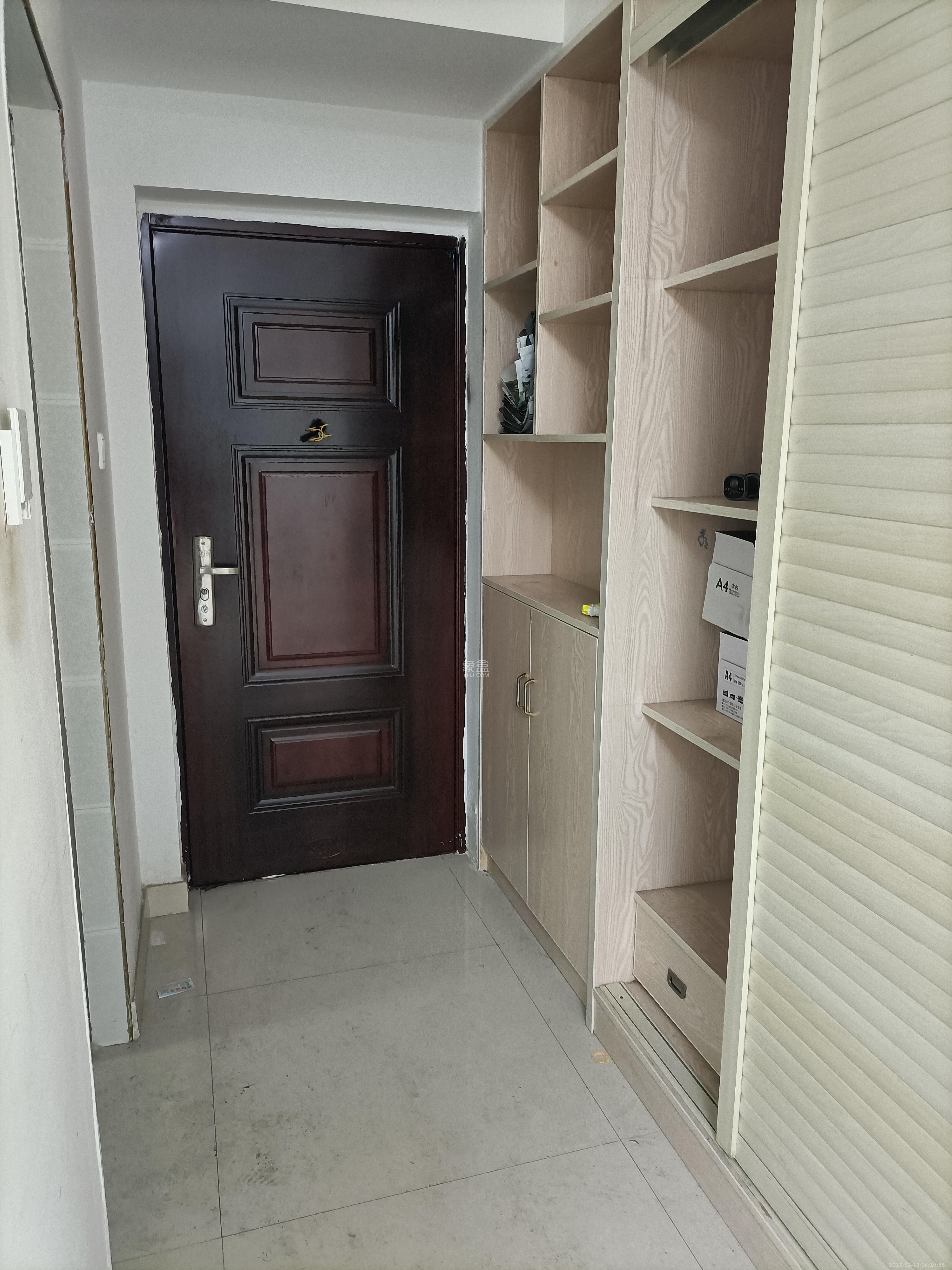 奥克斯广场 1室1厅1卫 2200.0元/月 奥克斯广场 1室1厅1卫 2200.0元/月室内图