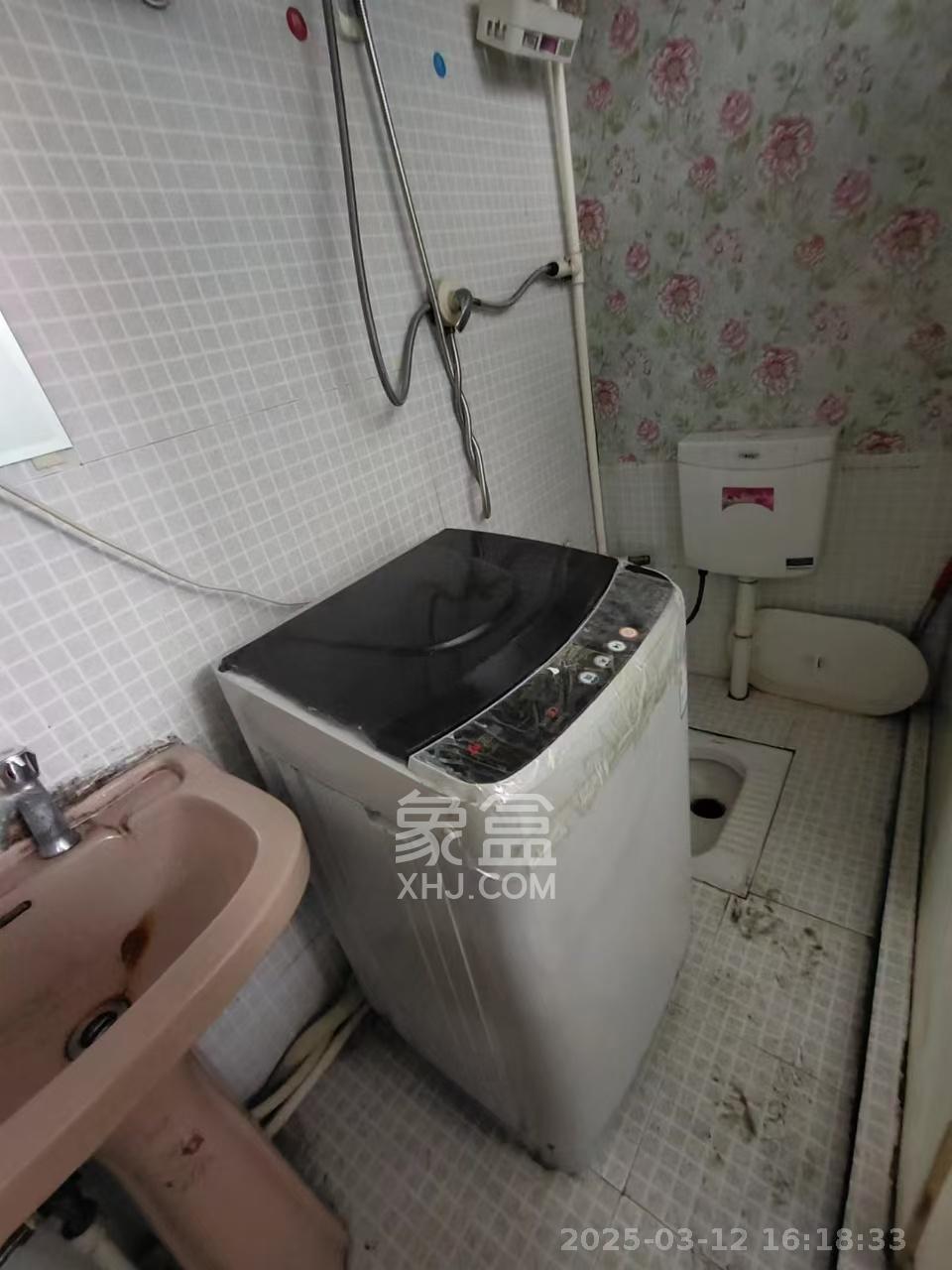 长勘小区  1室0厅1卫   1000.00元/月室内图