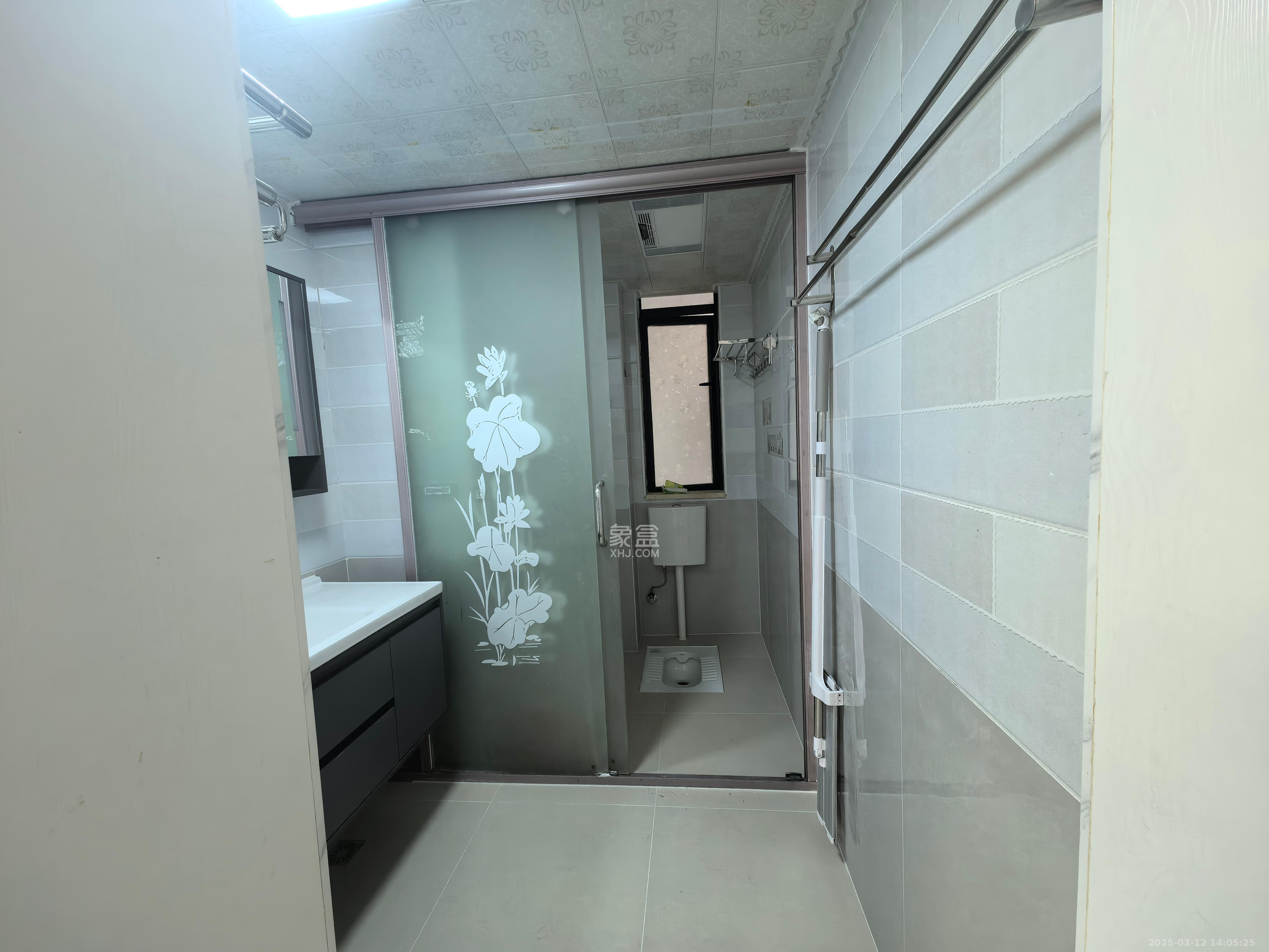 新华都万家城  3室2厅2卫   2600.00元/月室内图