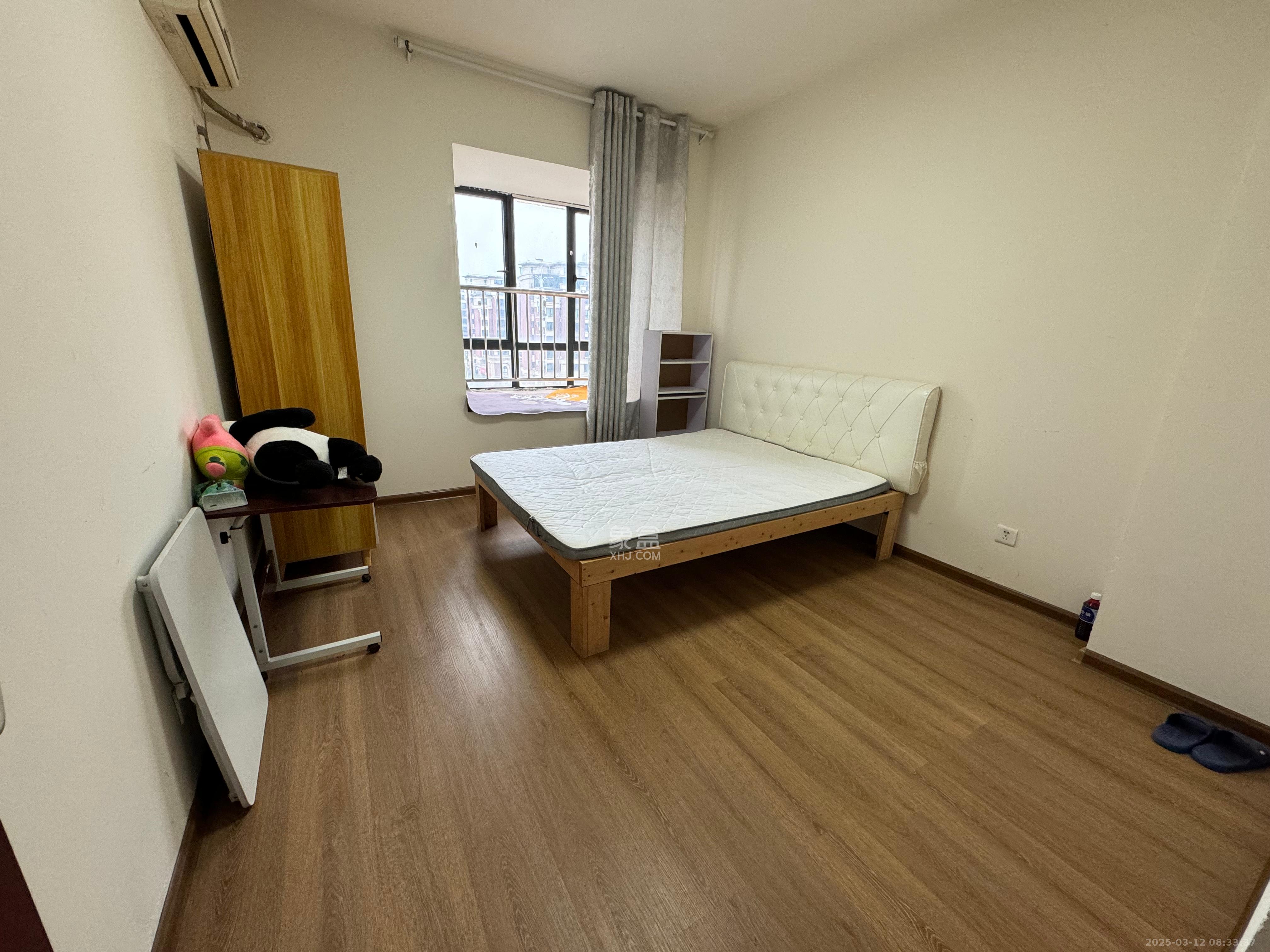 保利天心嘉园  3室2厅2卫   2300.00元/月室内图