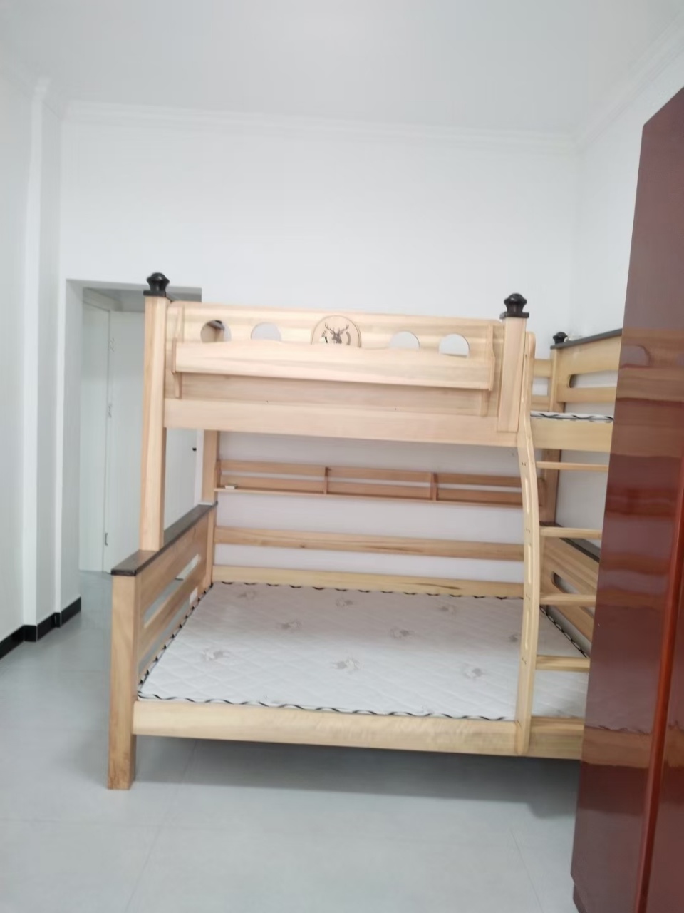 娄底人文师范学院家属楼 3室2厅1卫 1300.0元/月 娄底人文师范学院家属楼 3室2厅1卫 1300.0元/月室内图