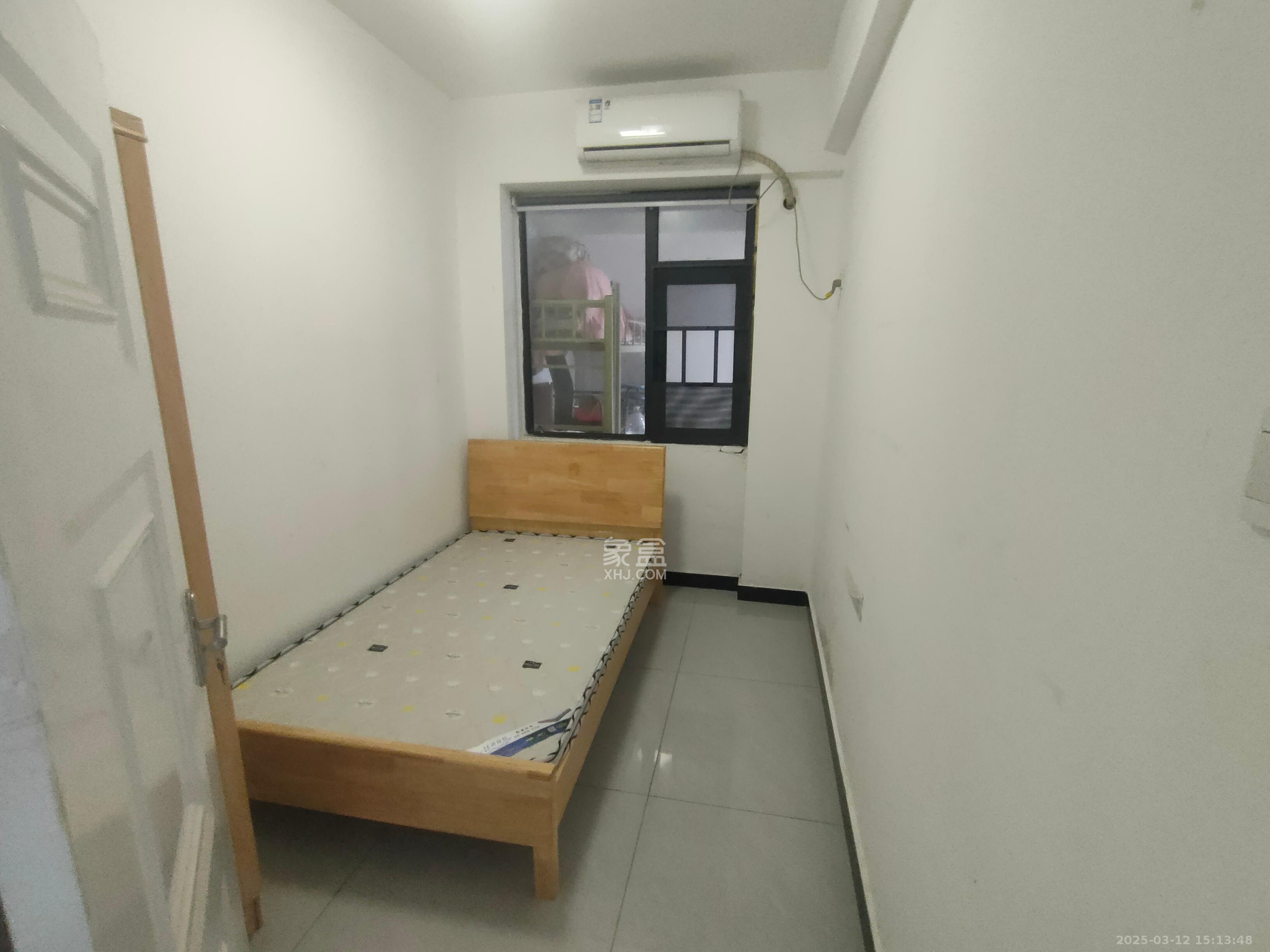 园康星都荟  4室2厅2卫   2200.00元/月室内图