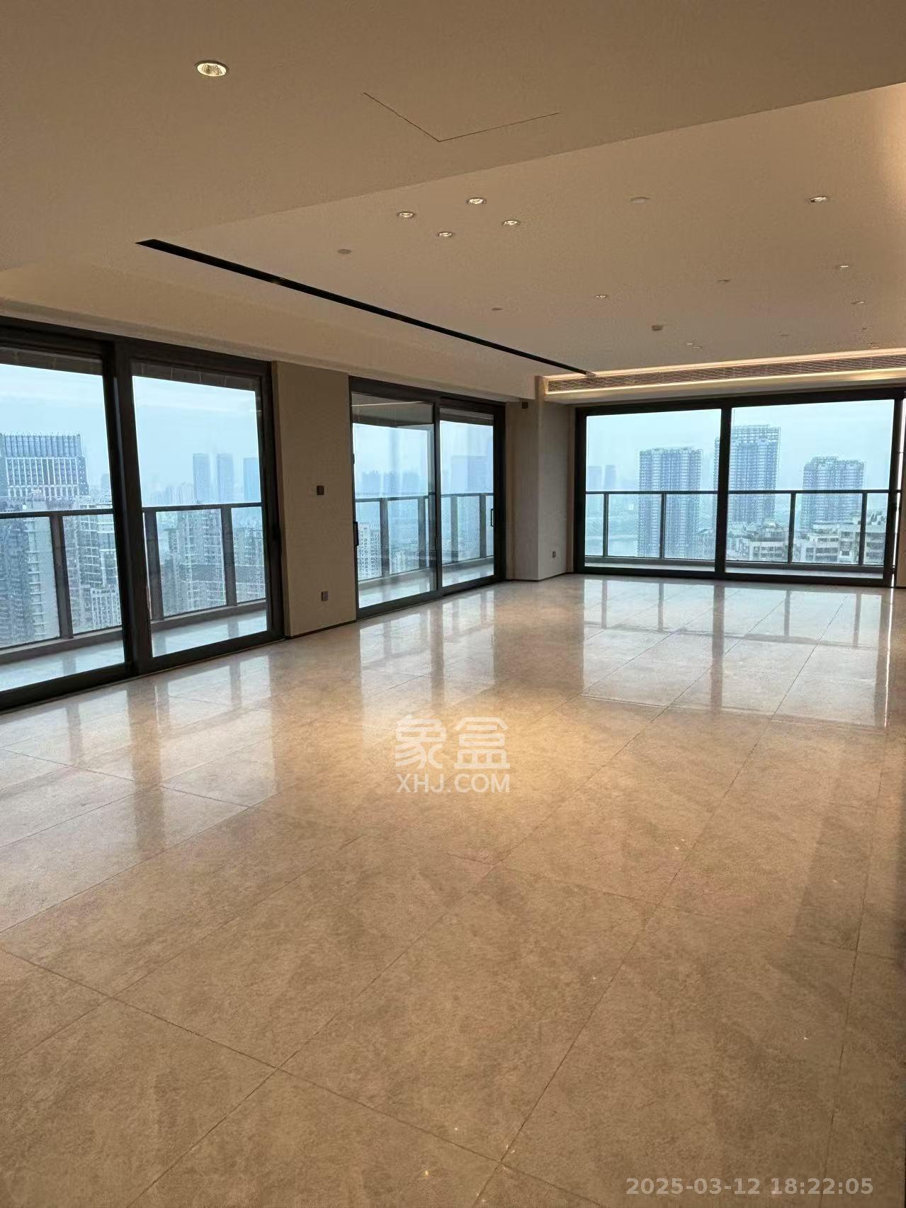 长沙悦府（华润万象城）  4室2厅1卫   25000.00元/月室内图