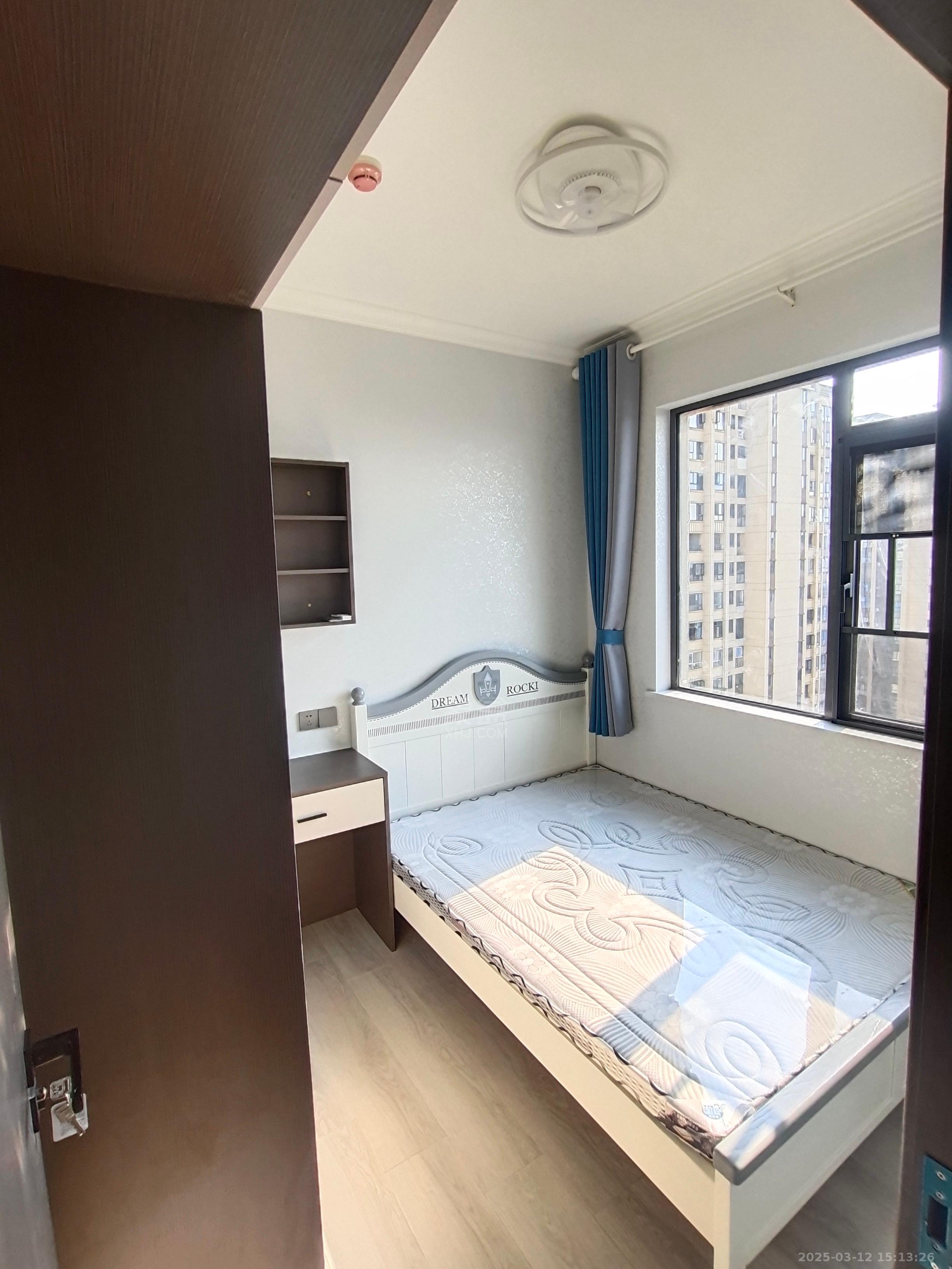 山水豪庭 2室2厅1卫 1800.0元/月 山水豪庭 2室2厅1卫 1800.0元/月室内图