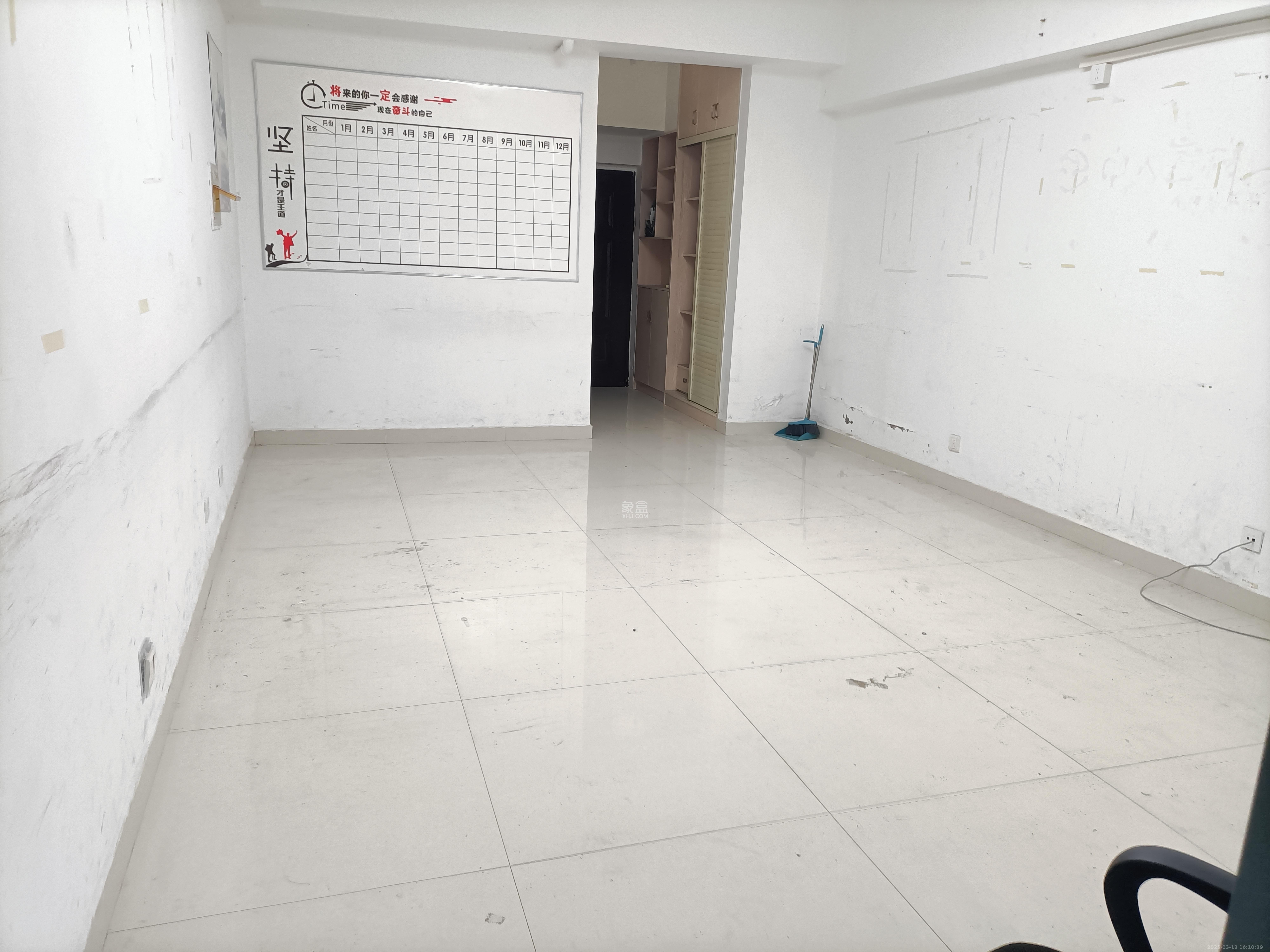 奥克斯广场  0室0厅1卫   2200.00元/月室内图