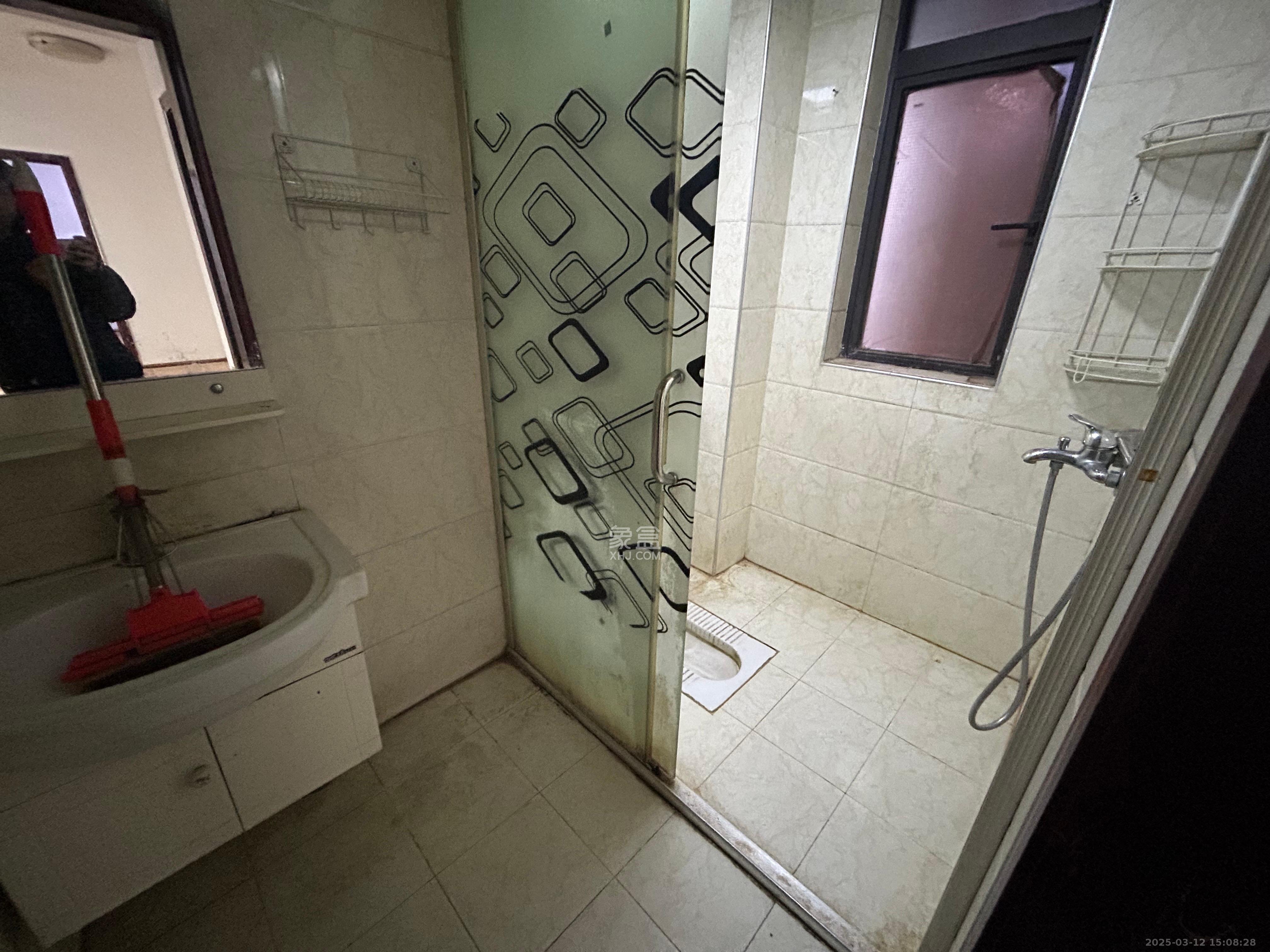 湘域城邦(湘域国际中心) 2室1厅1卫 3300.0元/月 湘域城邦(湘域国际中心) 2室1厅1卫 3300.0元/月室内图