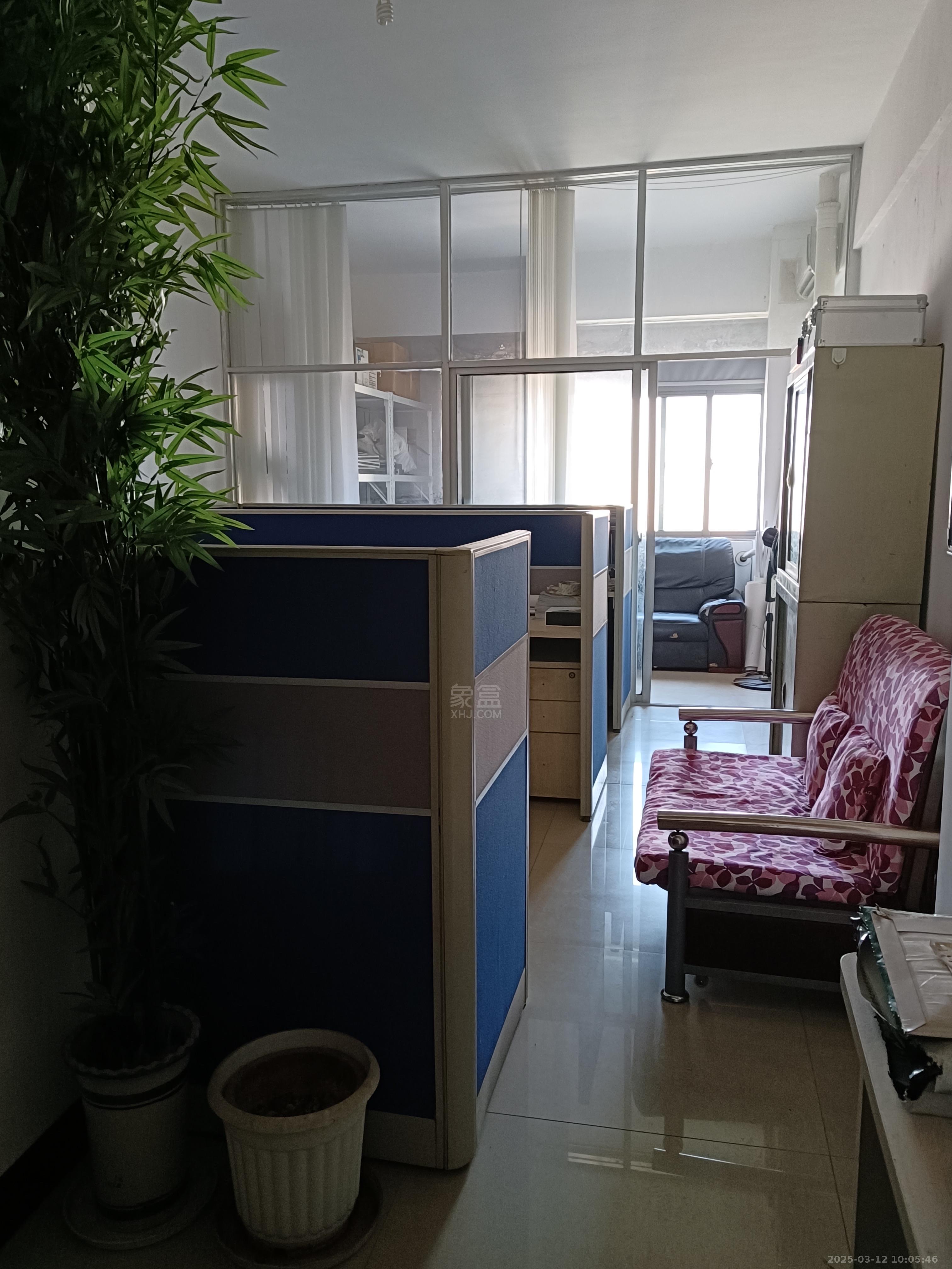 庐山春天大厦(和一宾馆)  1室1厅0卫    1000.0元/月 庐山春天大厦(和一宾馆)  1室1厅0卫    1000.0元/月室内图