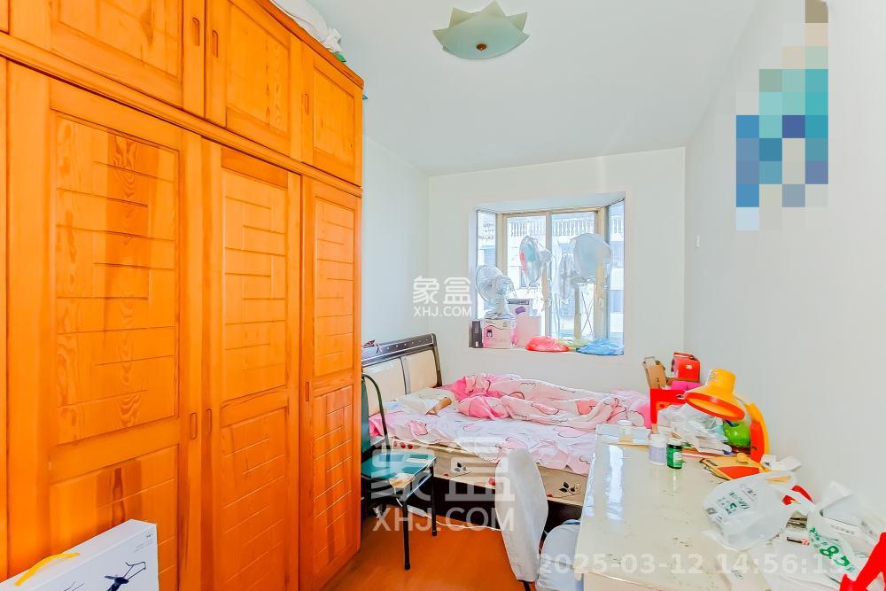 东南明苑 3室2厅1卫 2800.0元/月 东南明苑 3室2厅1卫 2800.0元/月室内图