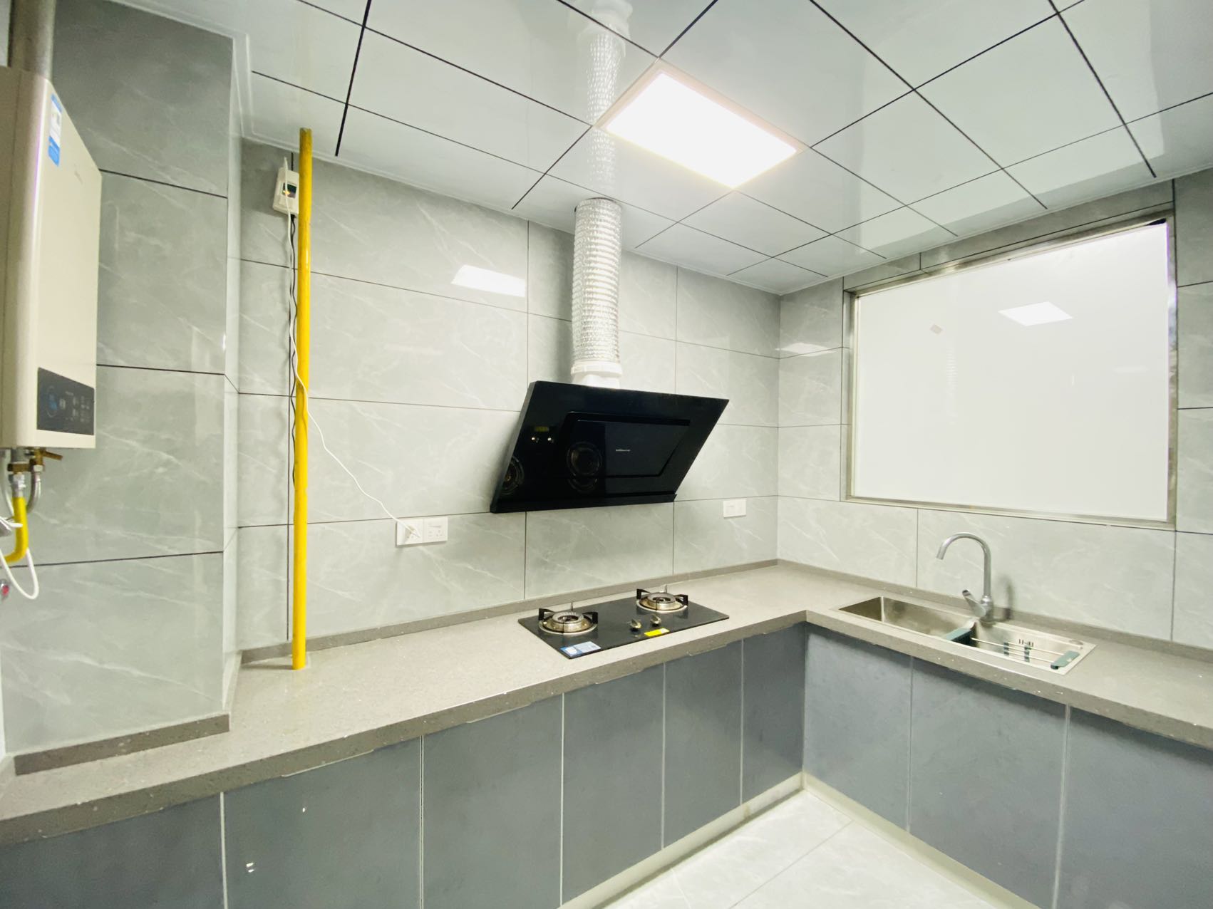 康城上品 3室2厅1卫 1300.0元/月 康城上品 3室2厅1卫 1300.0元/月室内图