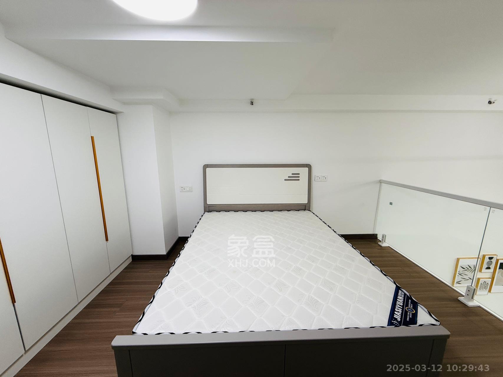 万科紫台  1室1厅1卫   2000.00元/月室内图