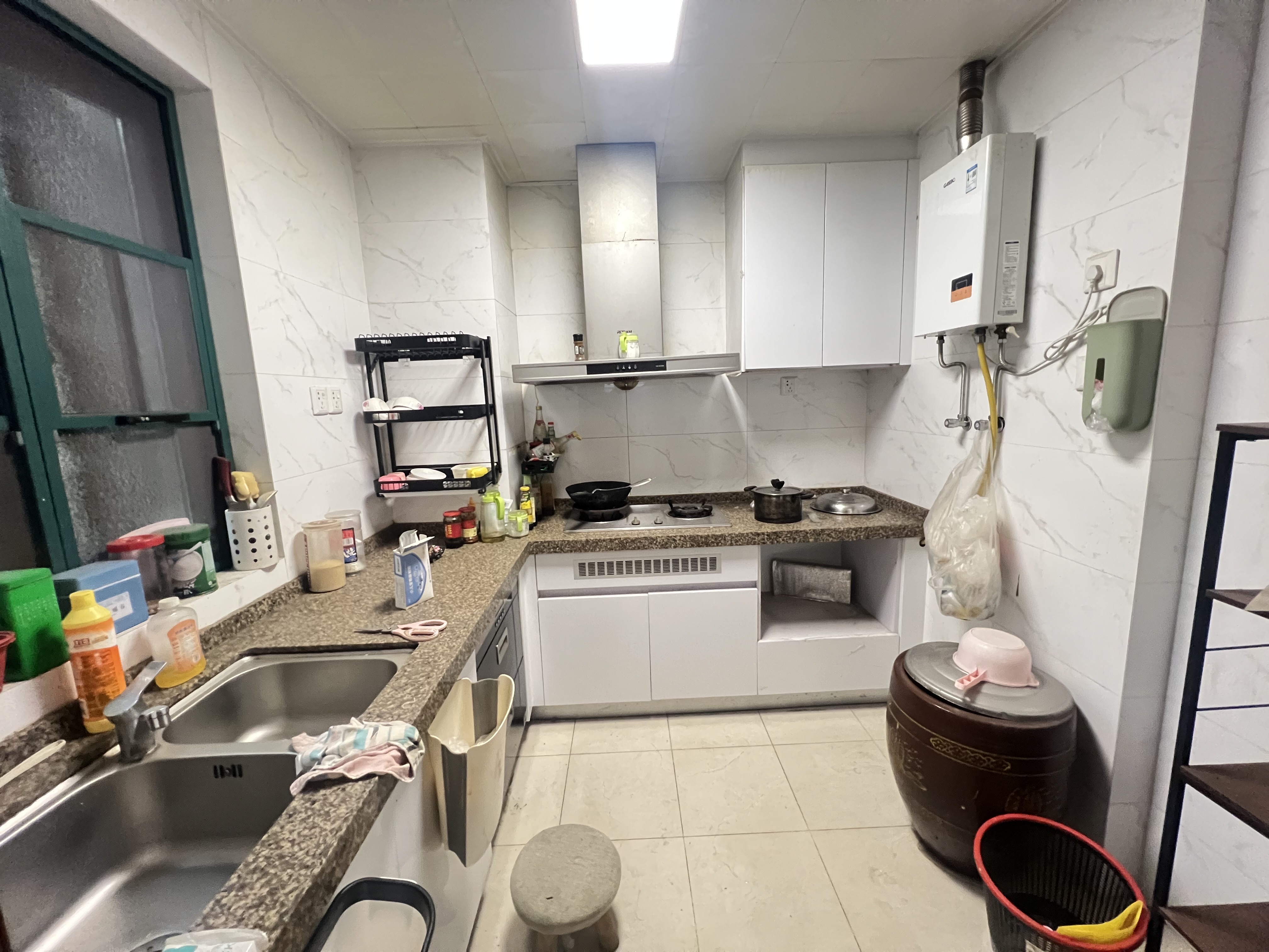 恒大绿洲 3室2厅2卫 61.8万 恒大绿洲 3室2厅2卫 61.8万客厅