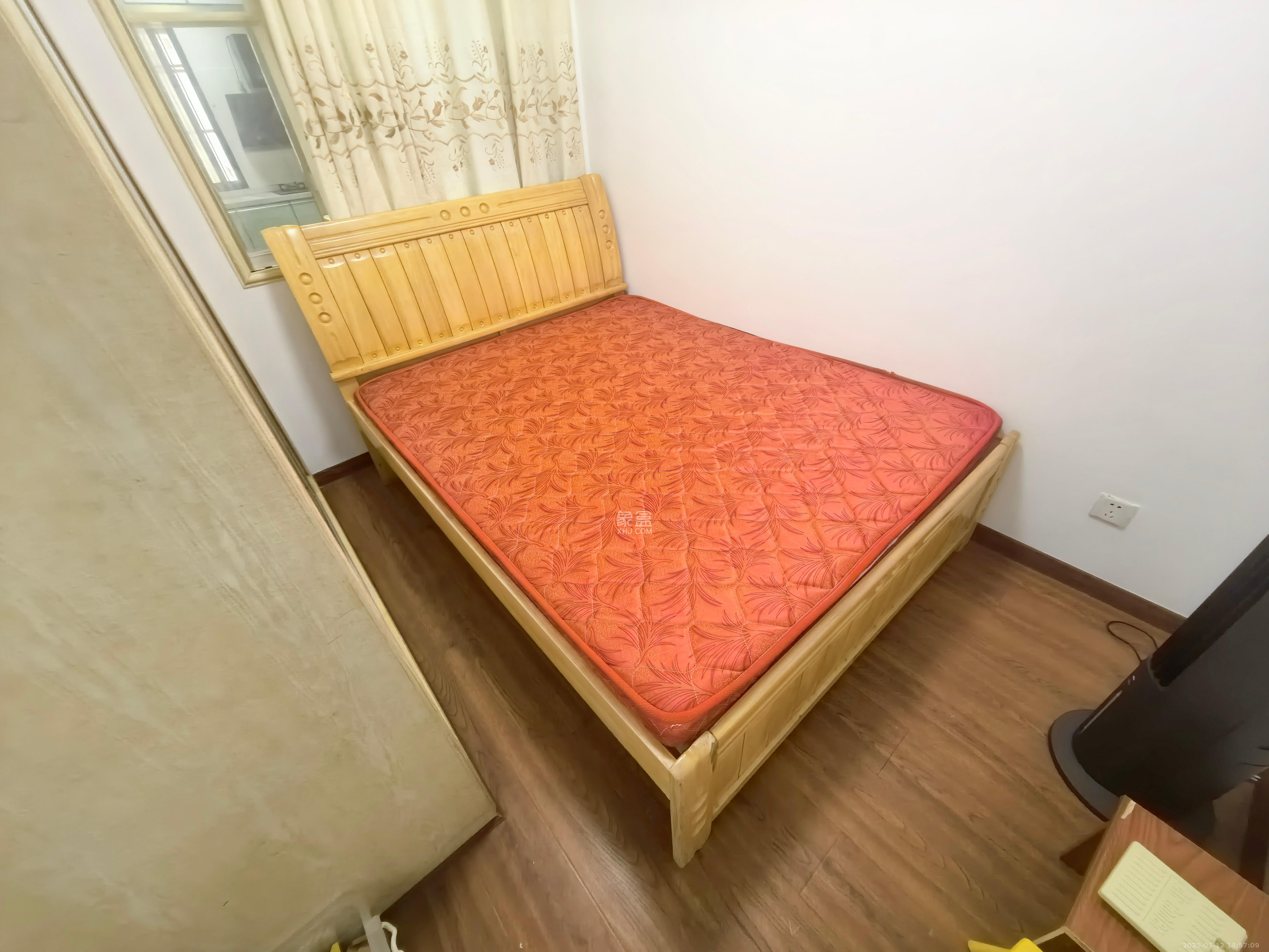 鸿基橄榄君庭  3室1厅1卫   2500.00元/月室内图
