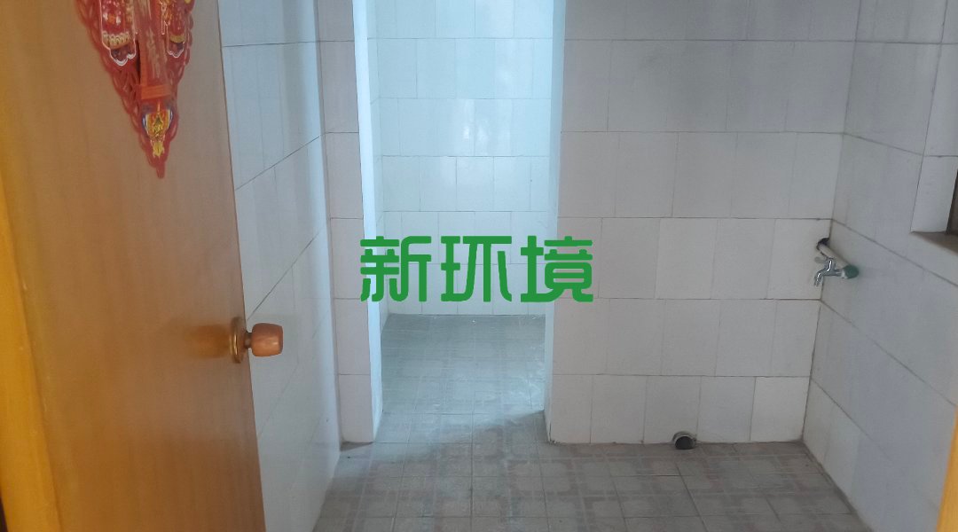 市中心散盘  6室4厅3卫    115.0万 市中心散盘  6室4厅3卫    115.0万客厅