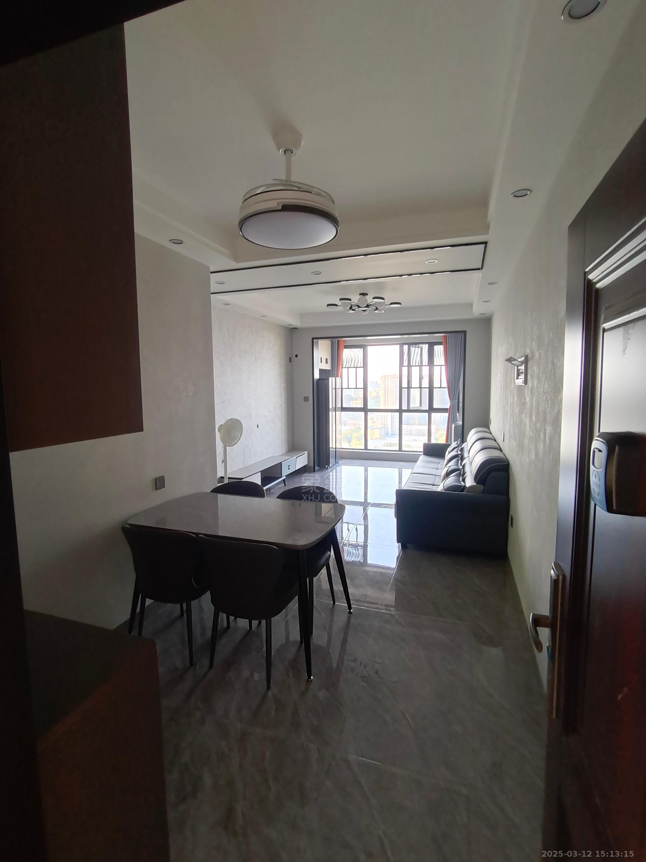 山水豪庭 2室2厅1卫 1800.0元/月 山水豪庭 2室2厅1卫 1800.0元/月室内图