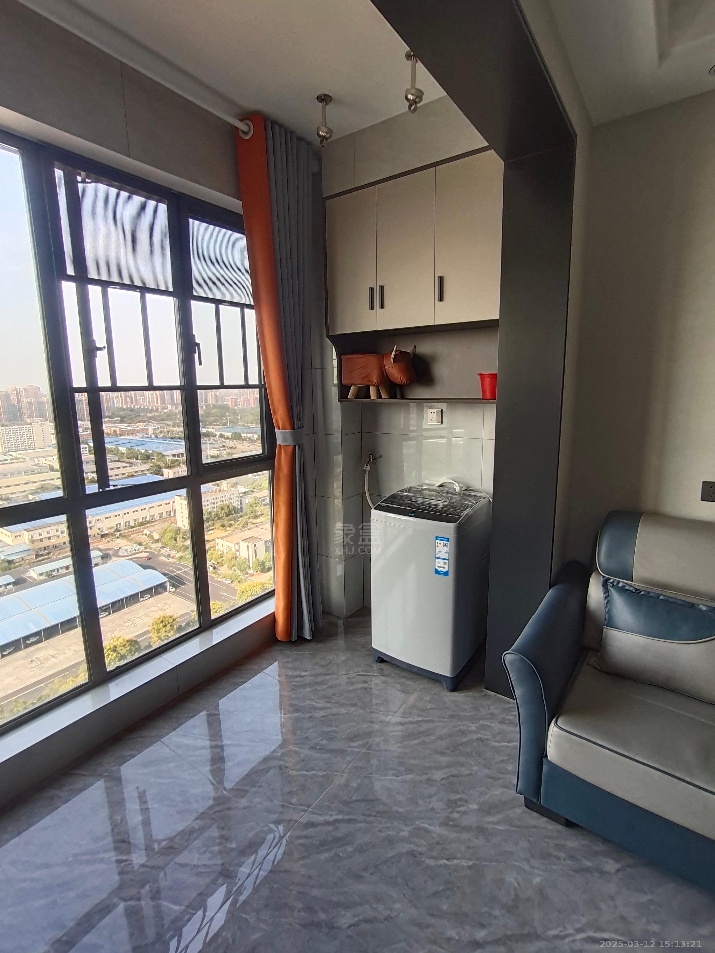 山水豪庭 2室2厅1卫 1800.0元/月 山水豪庭 2室2厅1卫 1800.0元/月室内图