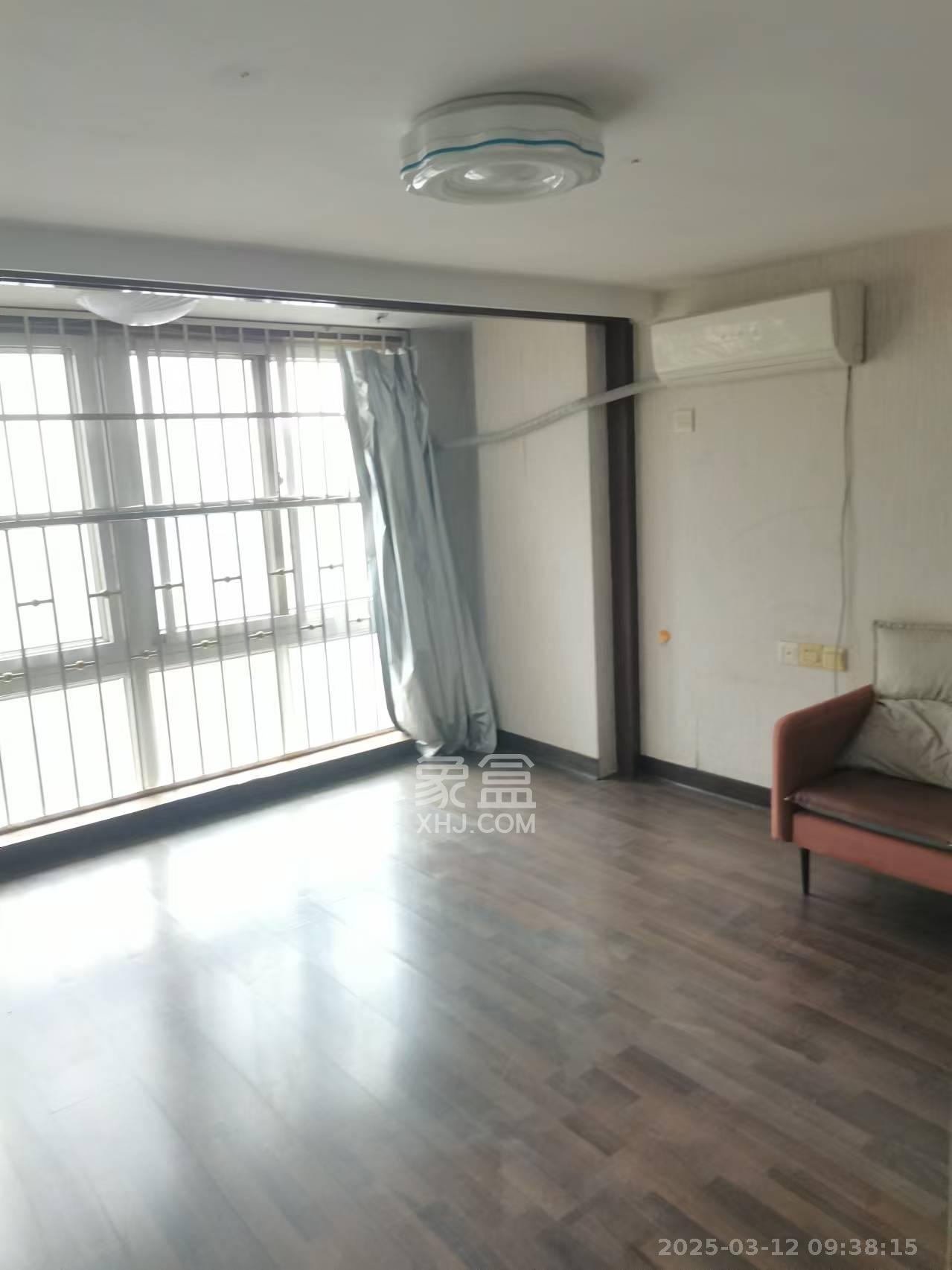 君临天厦  3室2厅1卫   3500.00元/月室内图