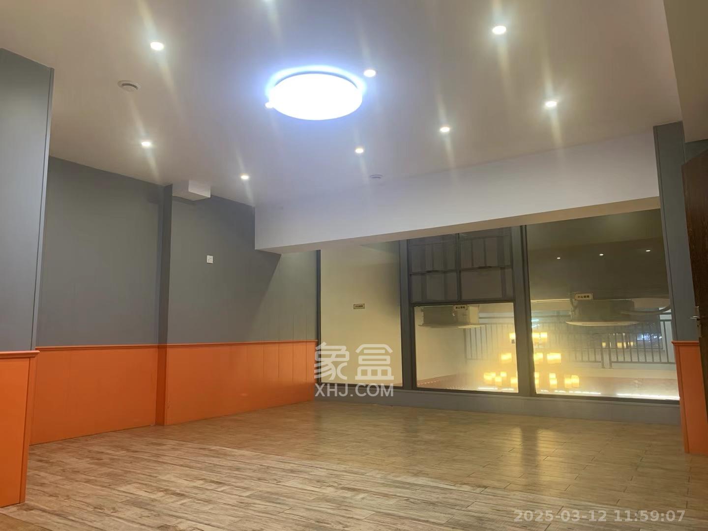 银港水晶城   436.34㎡      30000.0元/月室内图