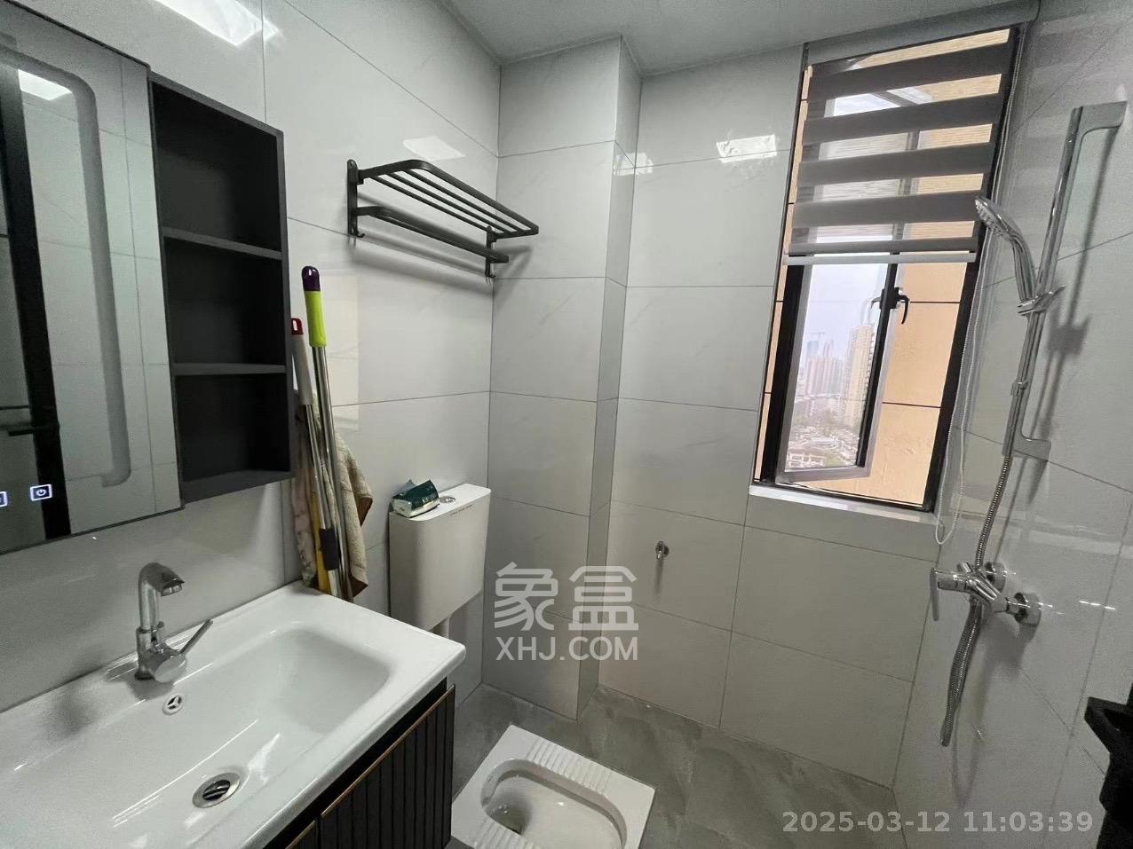 长房明宸府  1室0厅0卫   2200.00元/月室内图