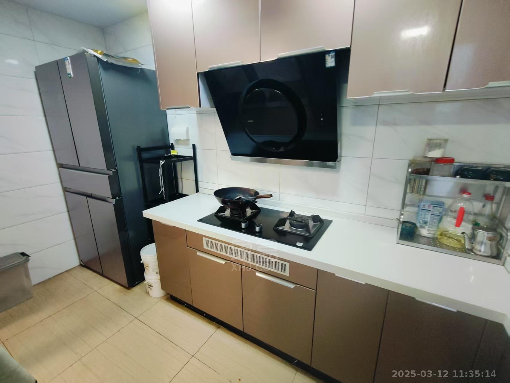 碧桂园麓府 3室2厅2卫 2000.0元/月 碧桂园麓府 3室2厅2卫 2000.0元/月室内图