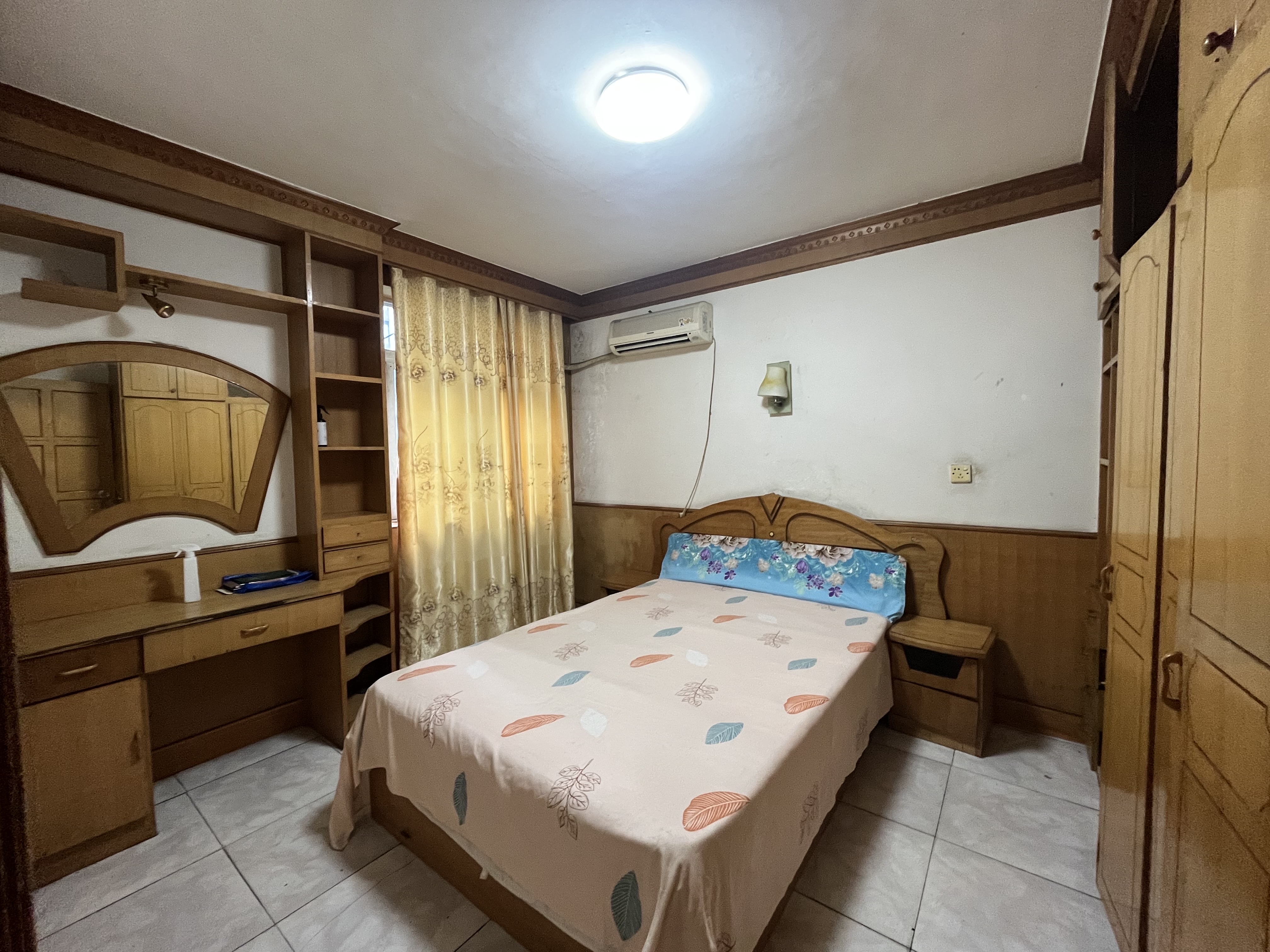 八一橡胶厂(长青中街) 3室1厅1卫 45.8万 八一橡胶厂(长青中街) 3室1厅1卫 45.8万客厅