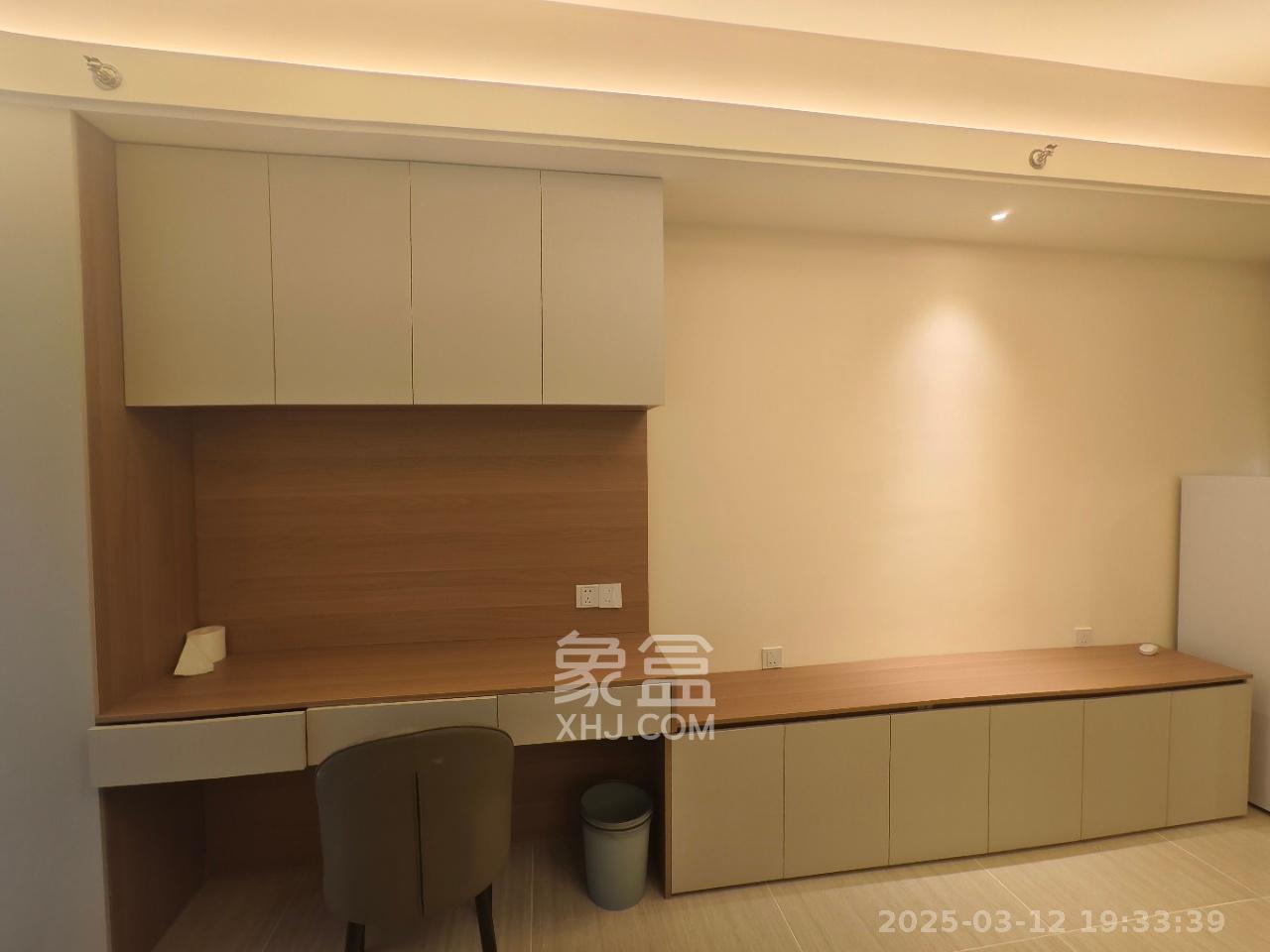 恒大金融广场 1室0厅0卫 1800.0元/月 恒大金融广场 1室0厅0卫 1800.0元/月室内图