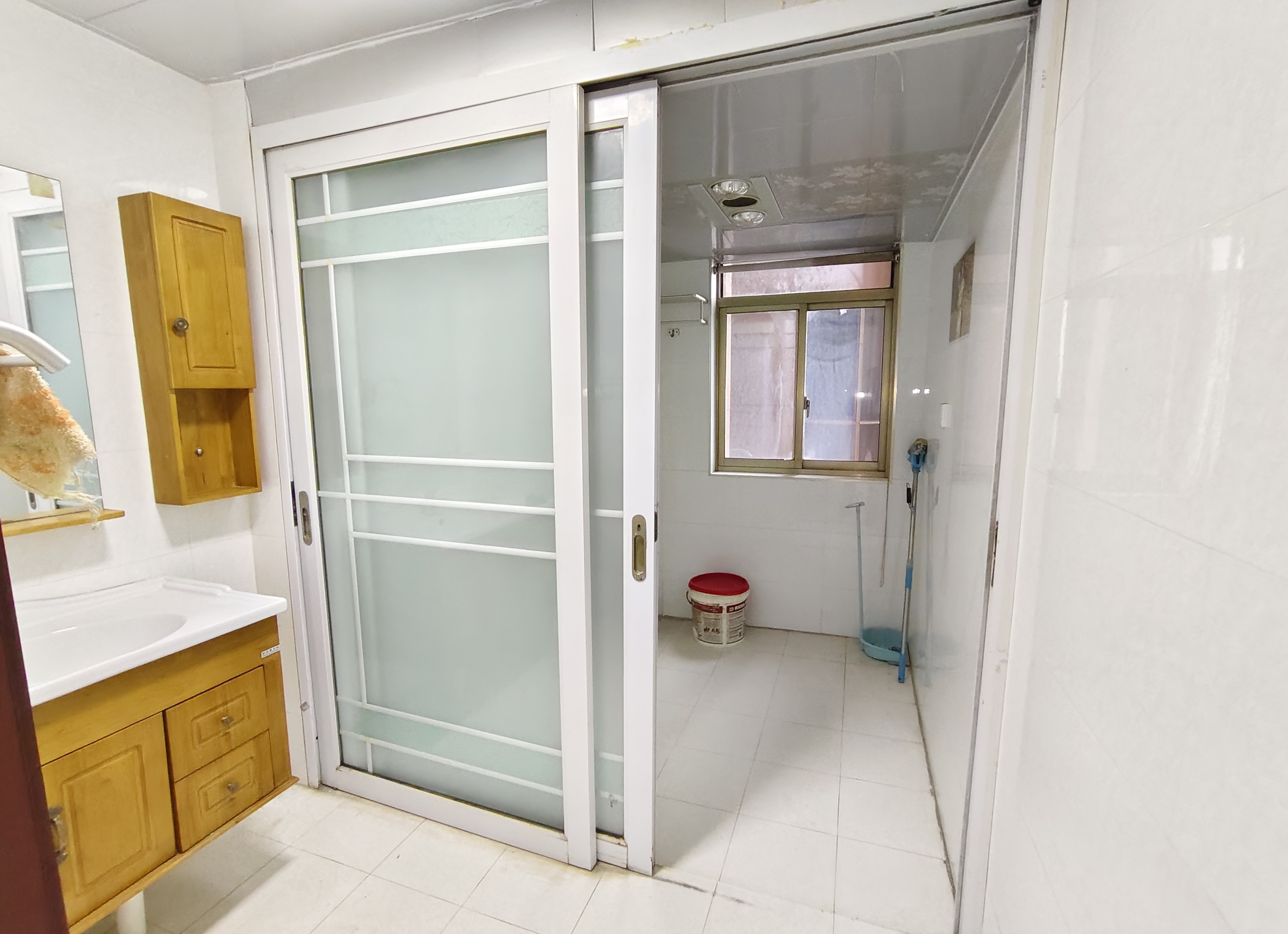 金源大厦  4室2厅2卫    3000.0元/月 金源大厦  4室2厅2卫    3000.0元/月室内图