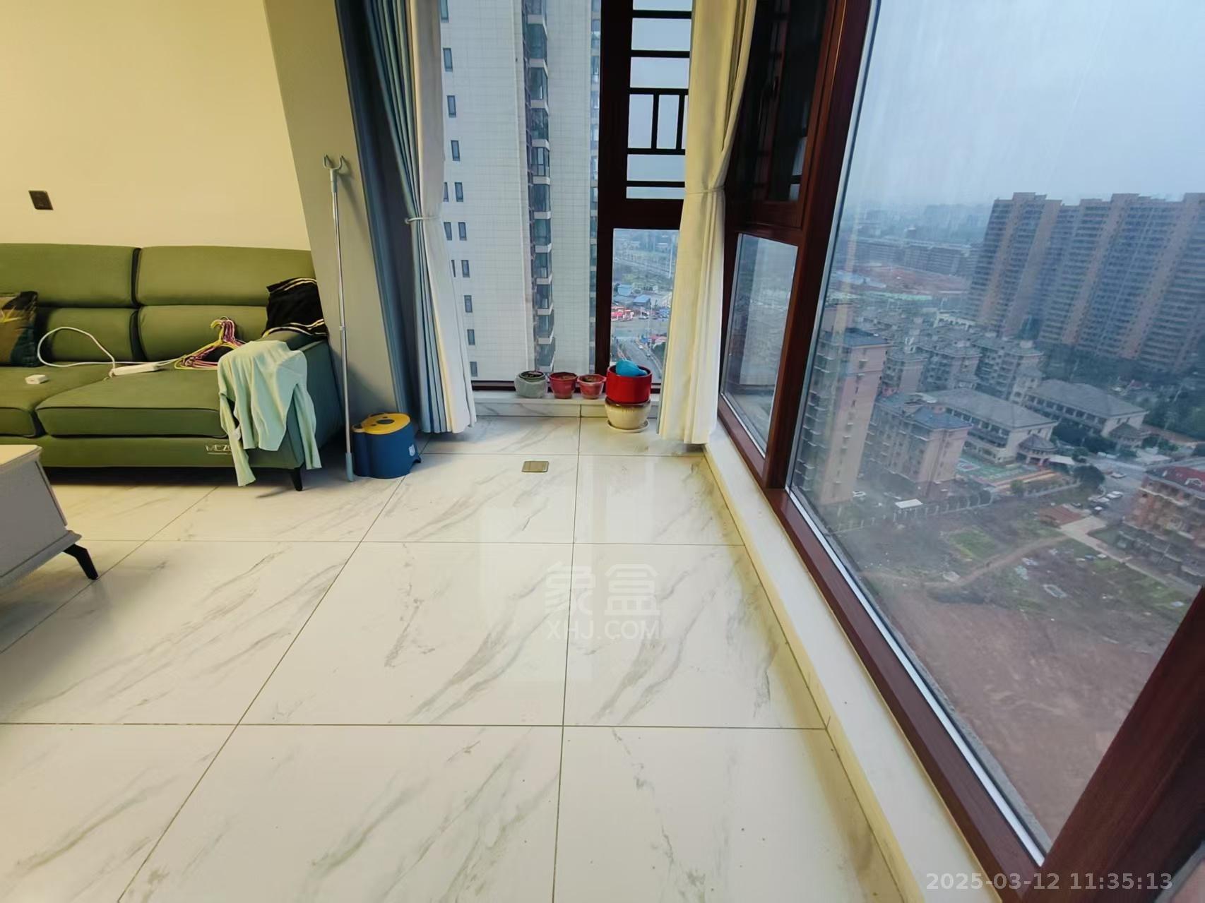 碧桂园麓府 3室2厅2卫 2000.0元/月 碧桂园麓府 3室2厅2卫 2000.0元/月室内图