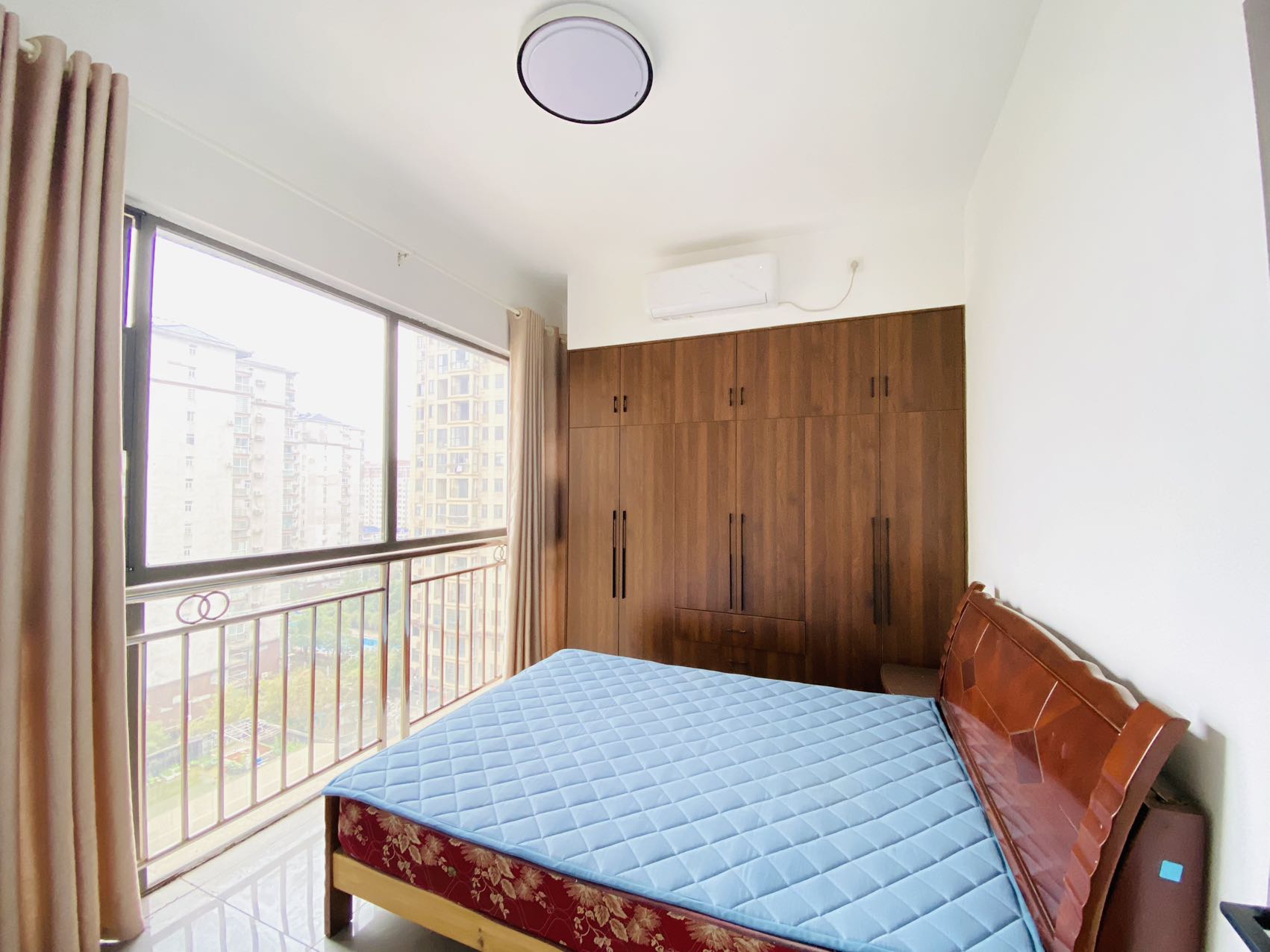 康城上品 3室2厅1卫 1300.0元/月 康城上品 3室2厅1卫 1300.0元/月室内图