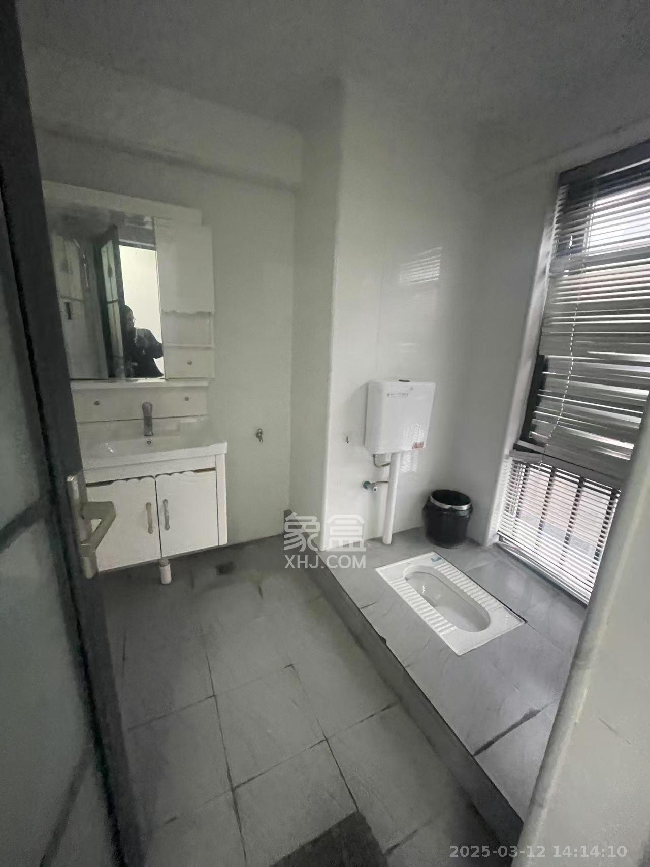 复地星光天地 1室1厅1卫 7300.0元/月 复地星光天地 1室1厅1卫 7300.0元/月室内图