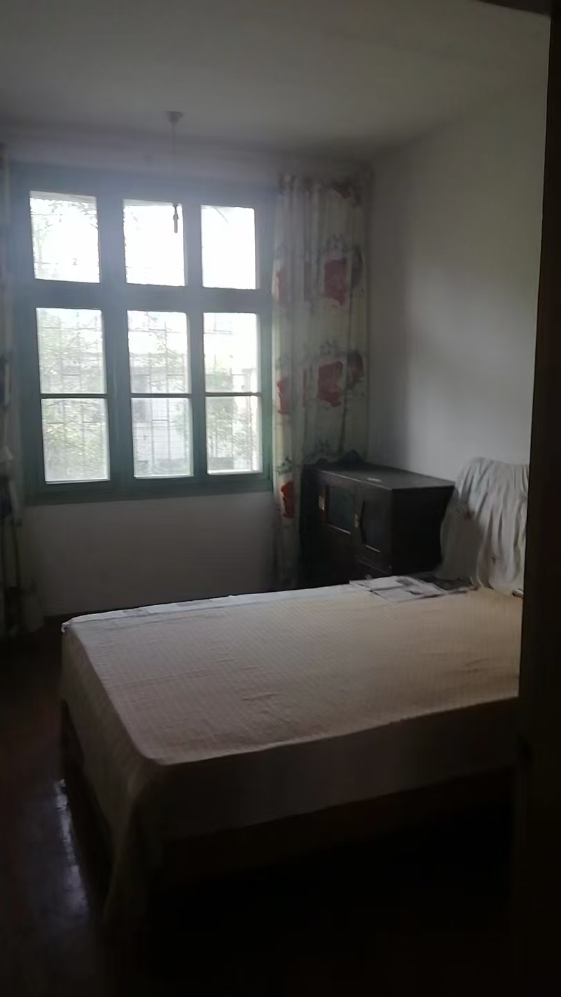 自来水厂公司宿舍  3室2厅2卫    833.0元/月 自来水厂公司宿舍  3室2厅2卫    833.0元/月室内图1