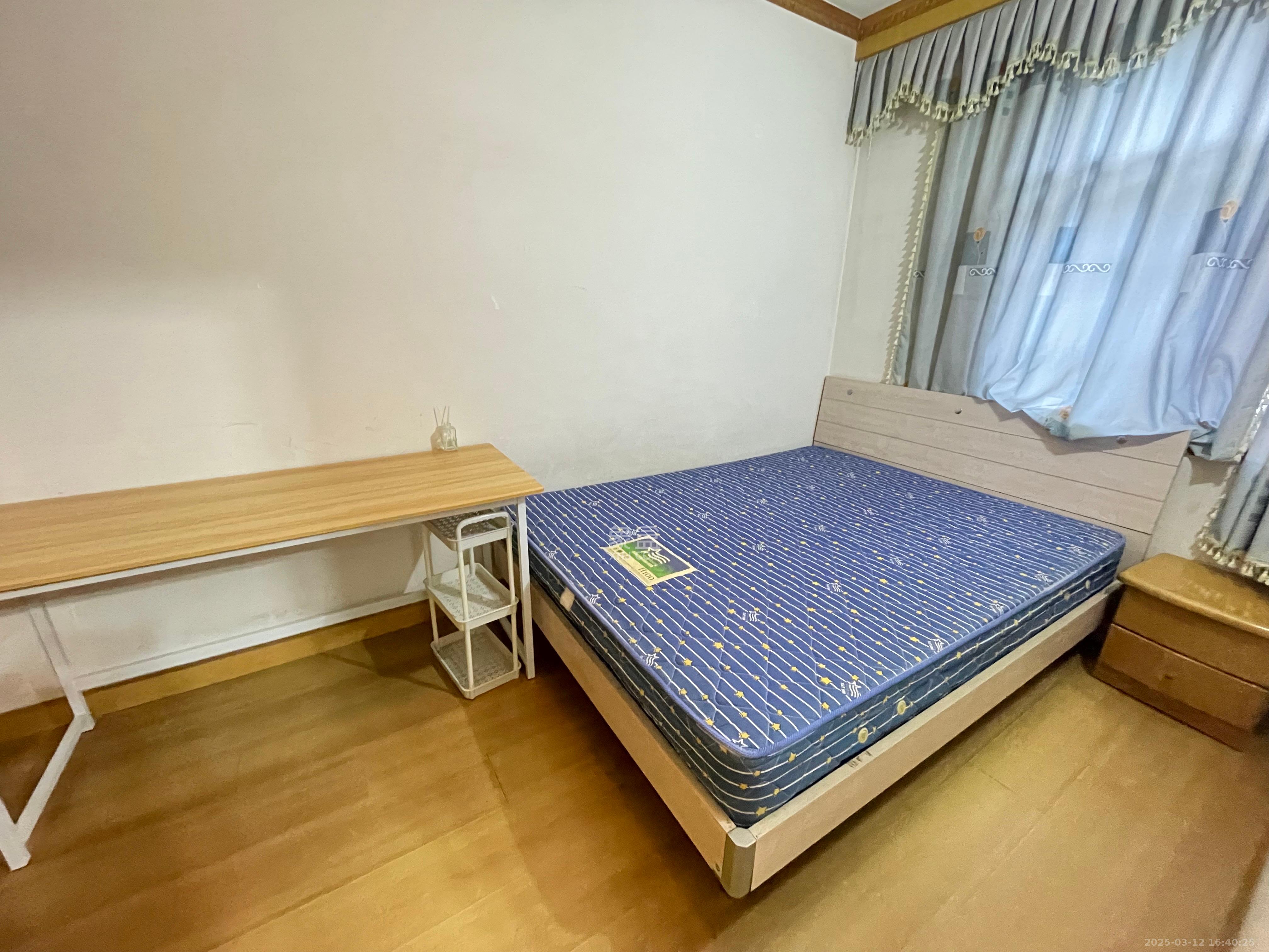 红旗社区  2室1厅1卫   1600.00元/月室内图