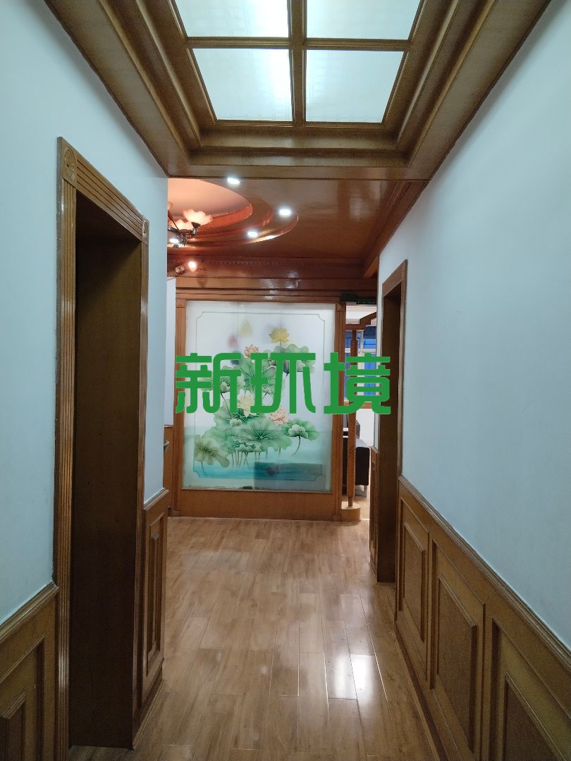 人民银行宿舍  3室2厅2卫   58.00万客厅