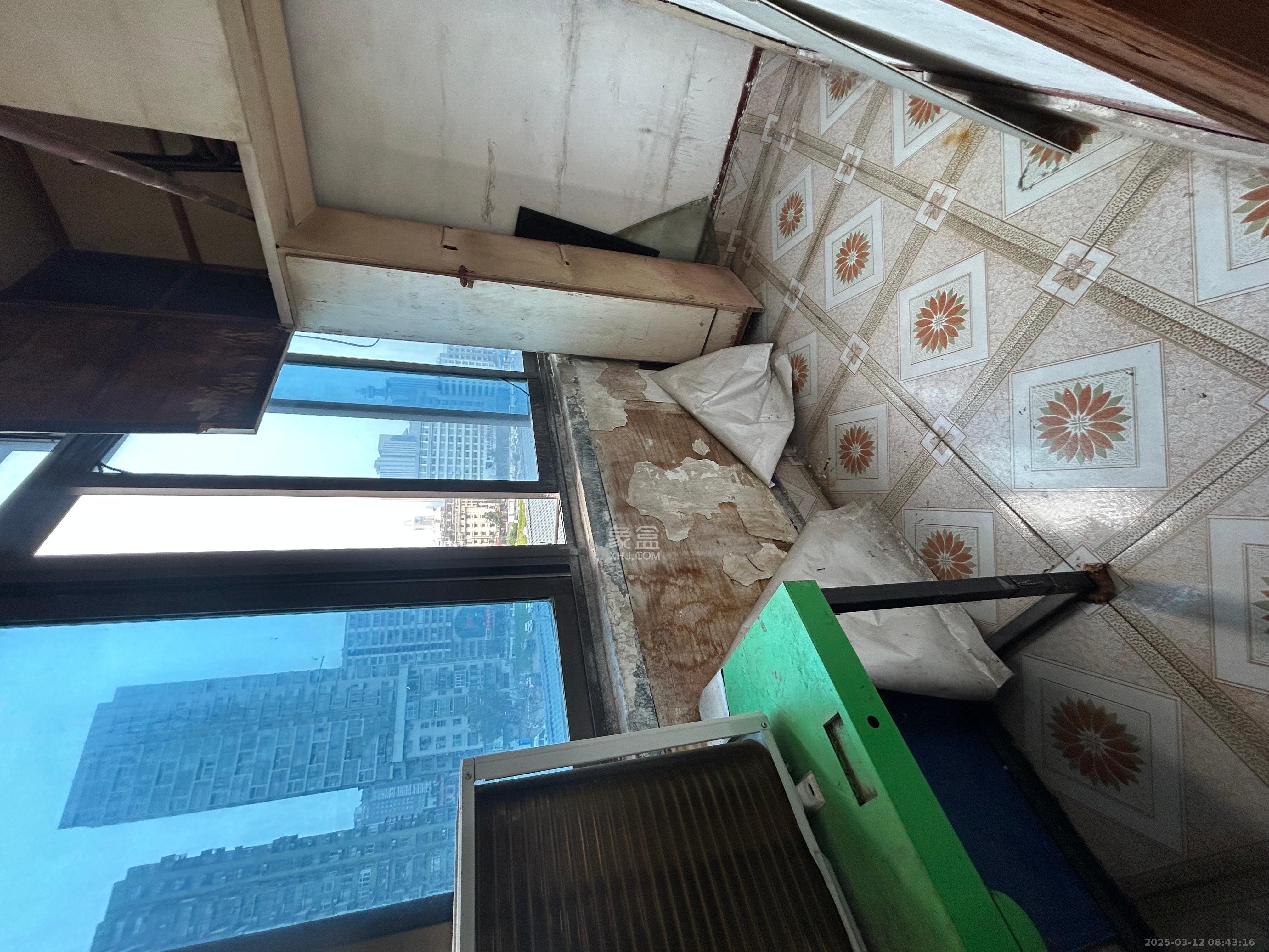 湖橡宿舍  1室1厅1卫   700.00元/月室内图