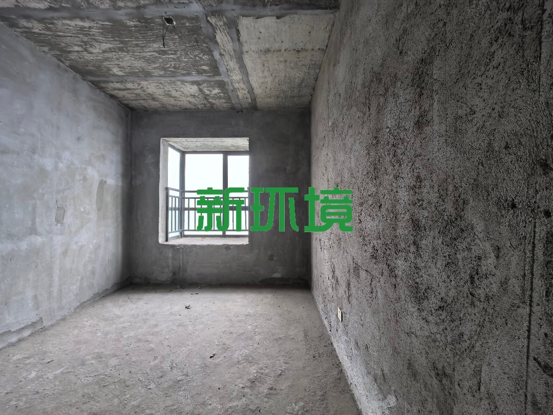 宏天绿城  3室2厅2卫   61.80万客厅